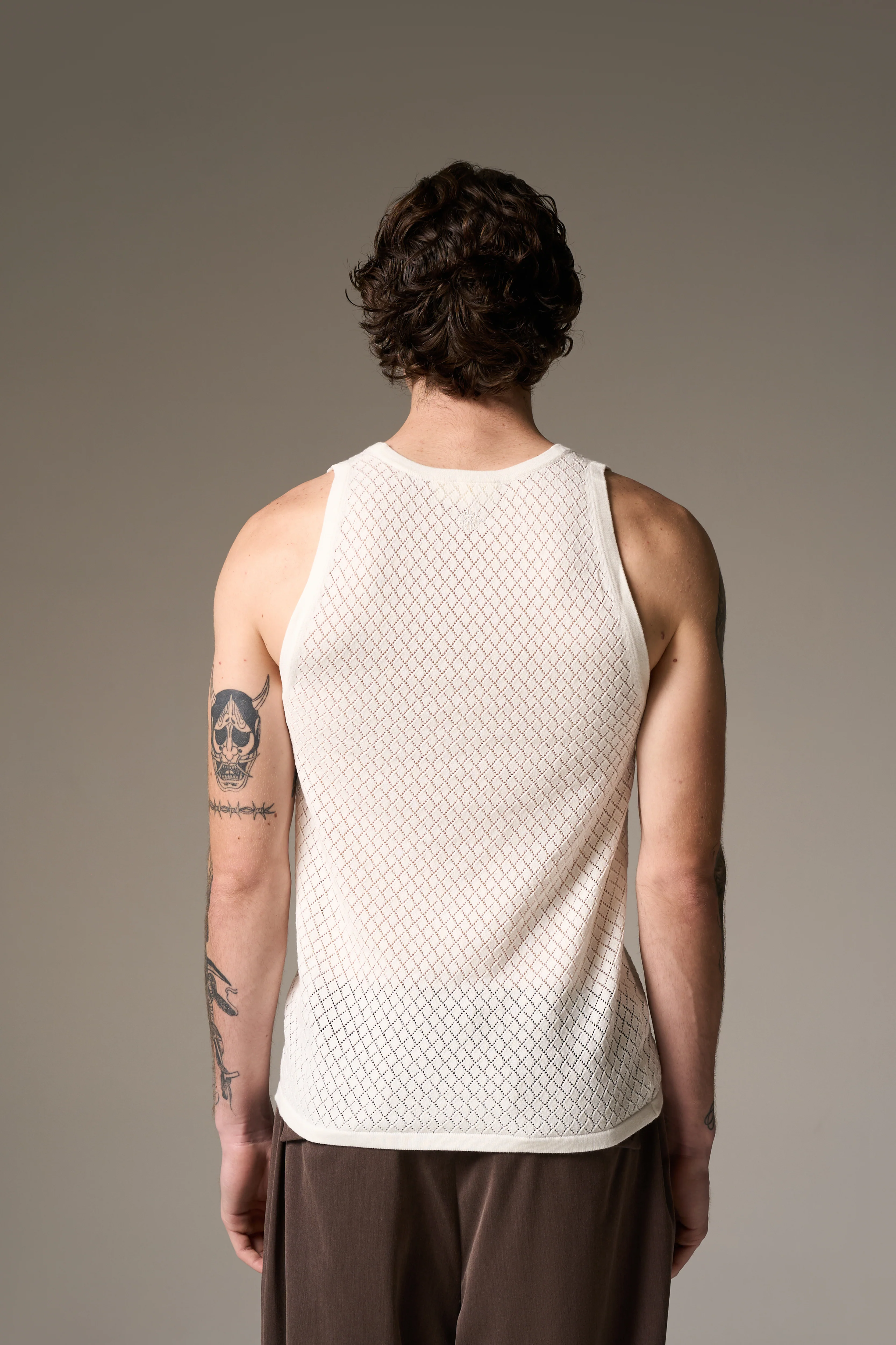 KNITTED VEST - WHITE