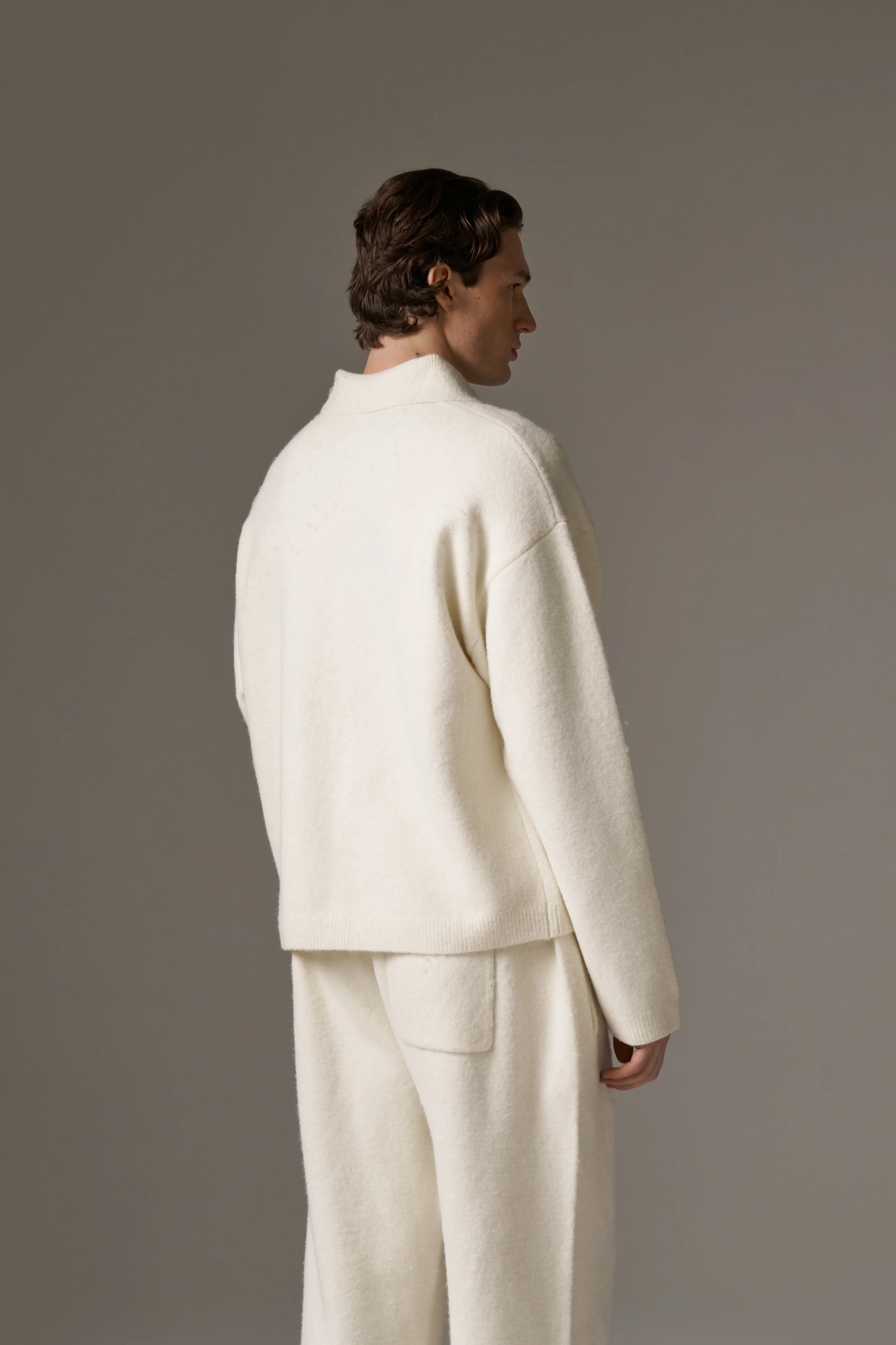 MONOGRAM EMBLEM KNITTED POLO TOP - OFF WHITE