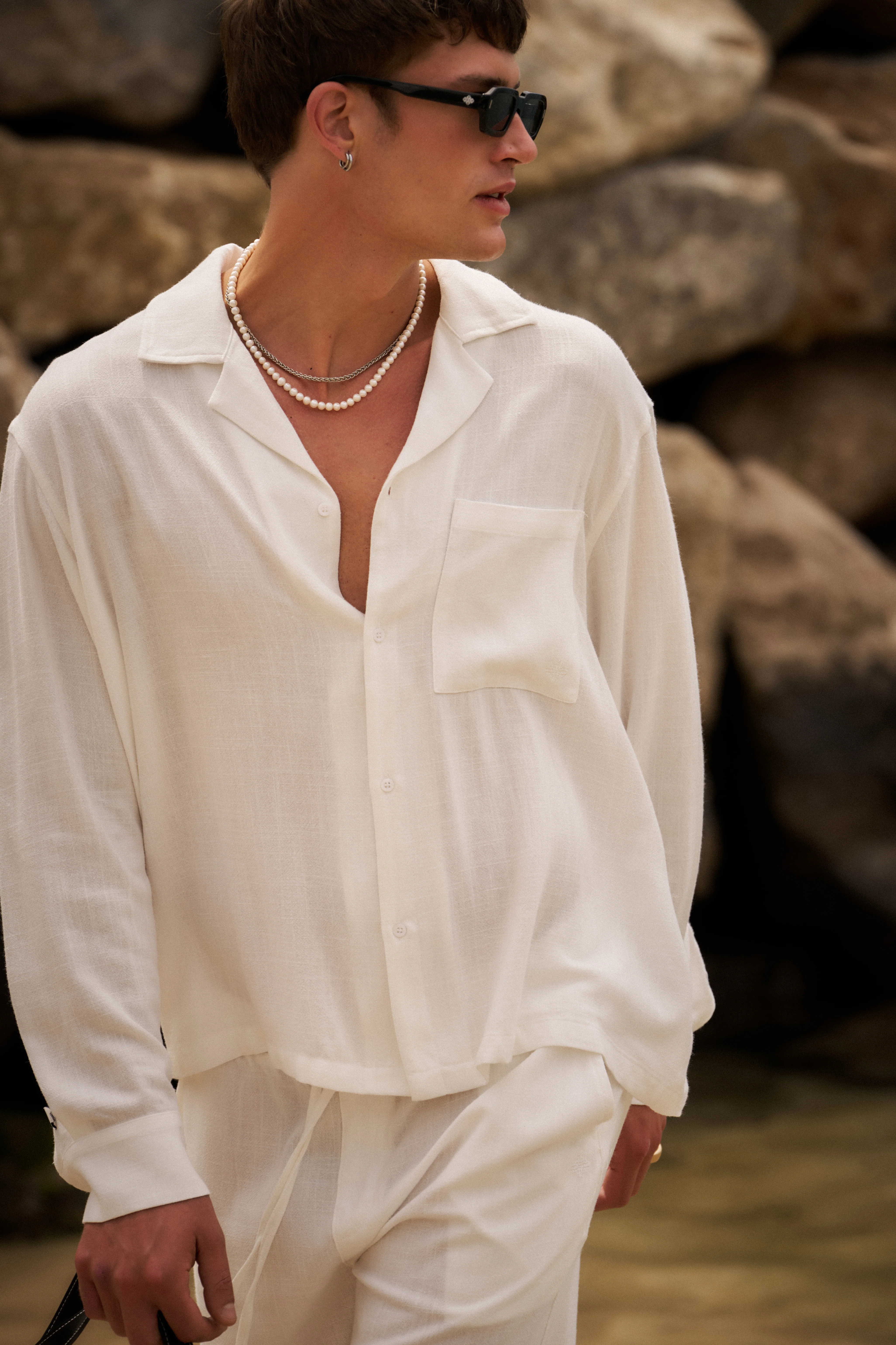 TEXTURED WOVEN SHIRT - WHITE