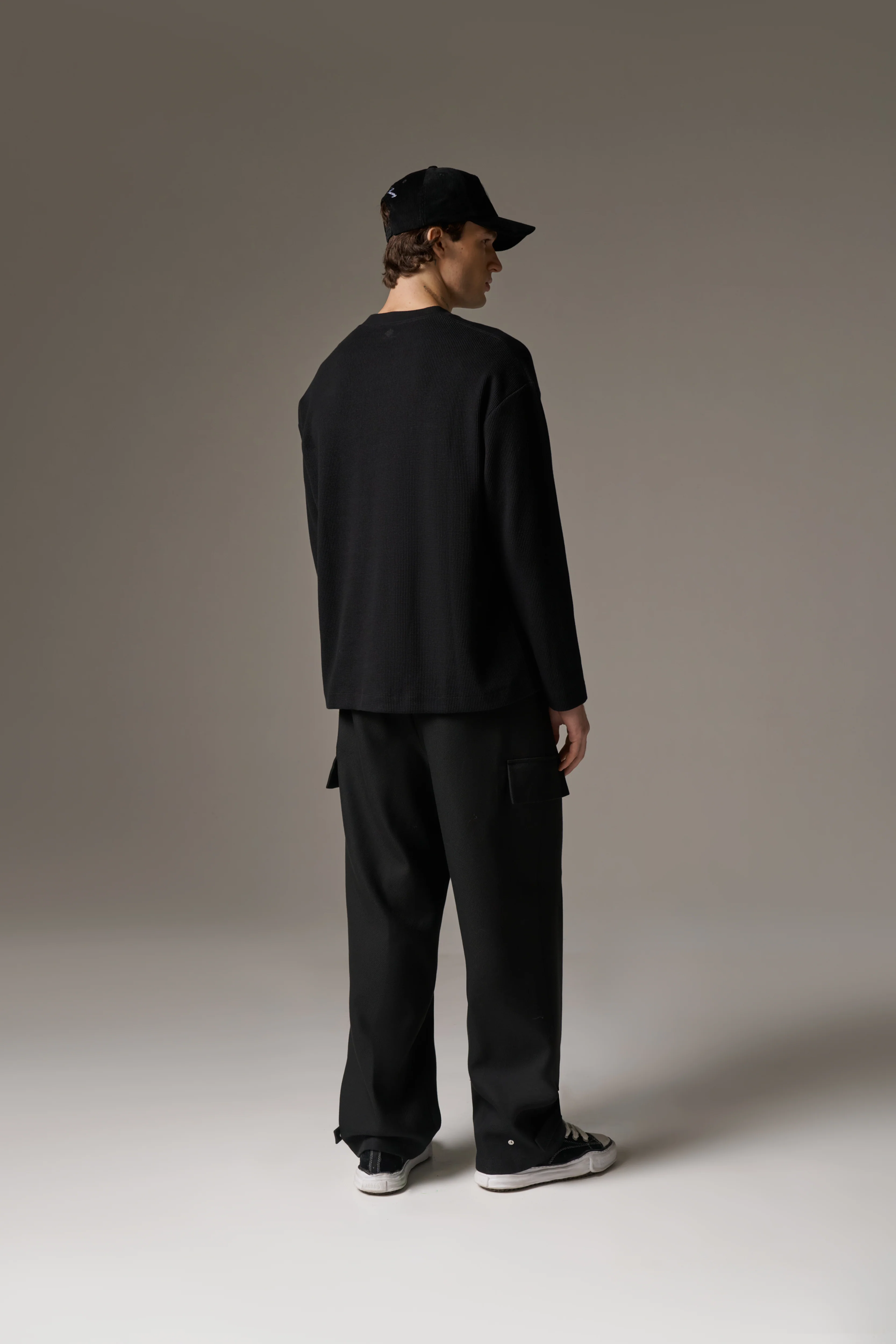 WAFFLE LONG SLEEVE T-SHIRT - BLACK