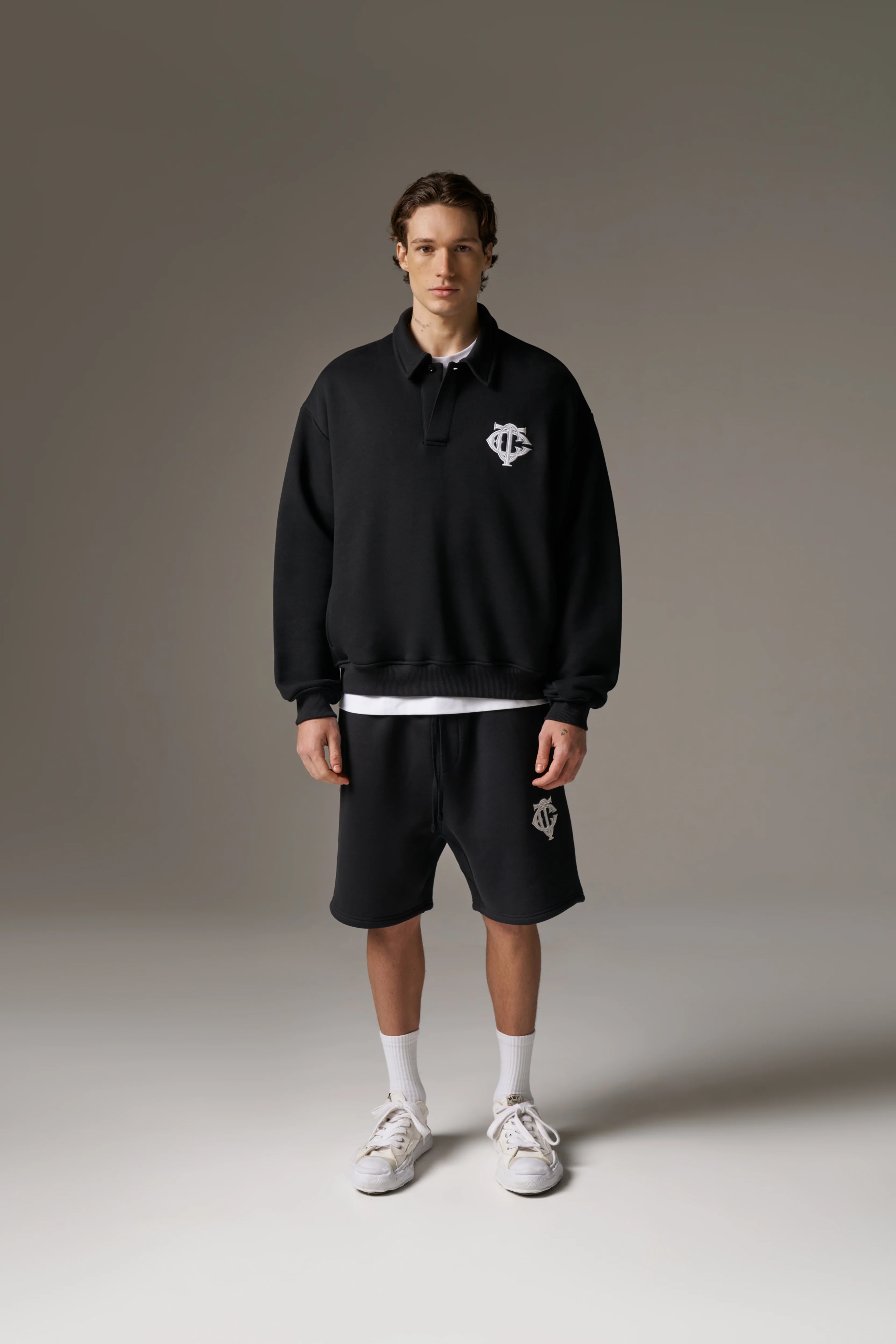 HEAVYWEIGHT MONOGRAM EMBLEM POLO - BLACK