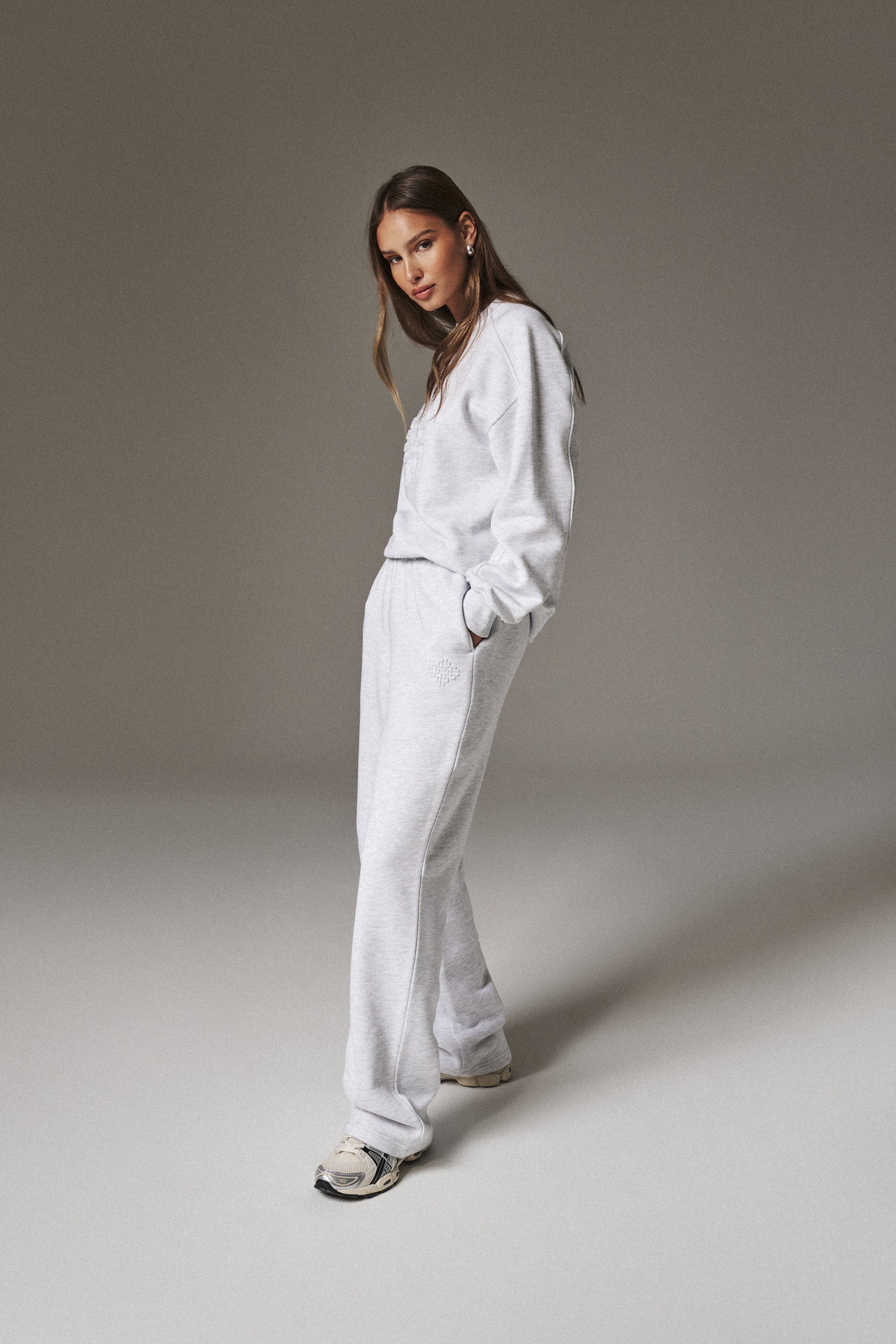 EMBOSSED STRAIGHT LEG JOGGERS - GREY MARL