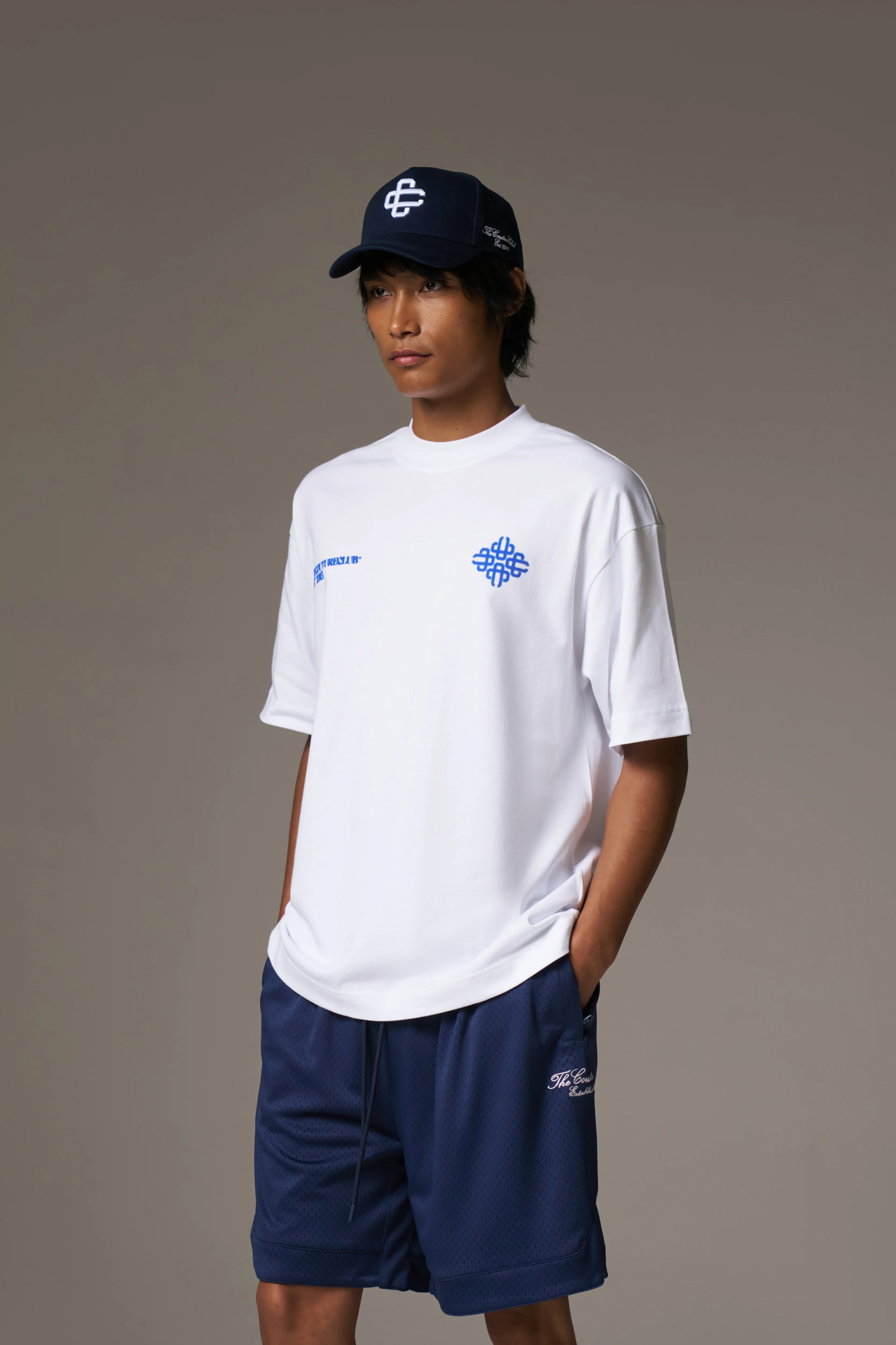 BLURRED GRAPHIC EMBLEM T-SHIRT - COBALT