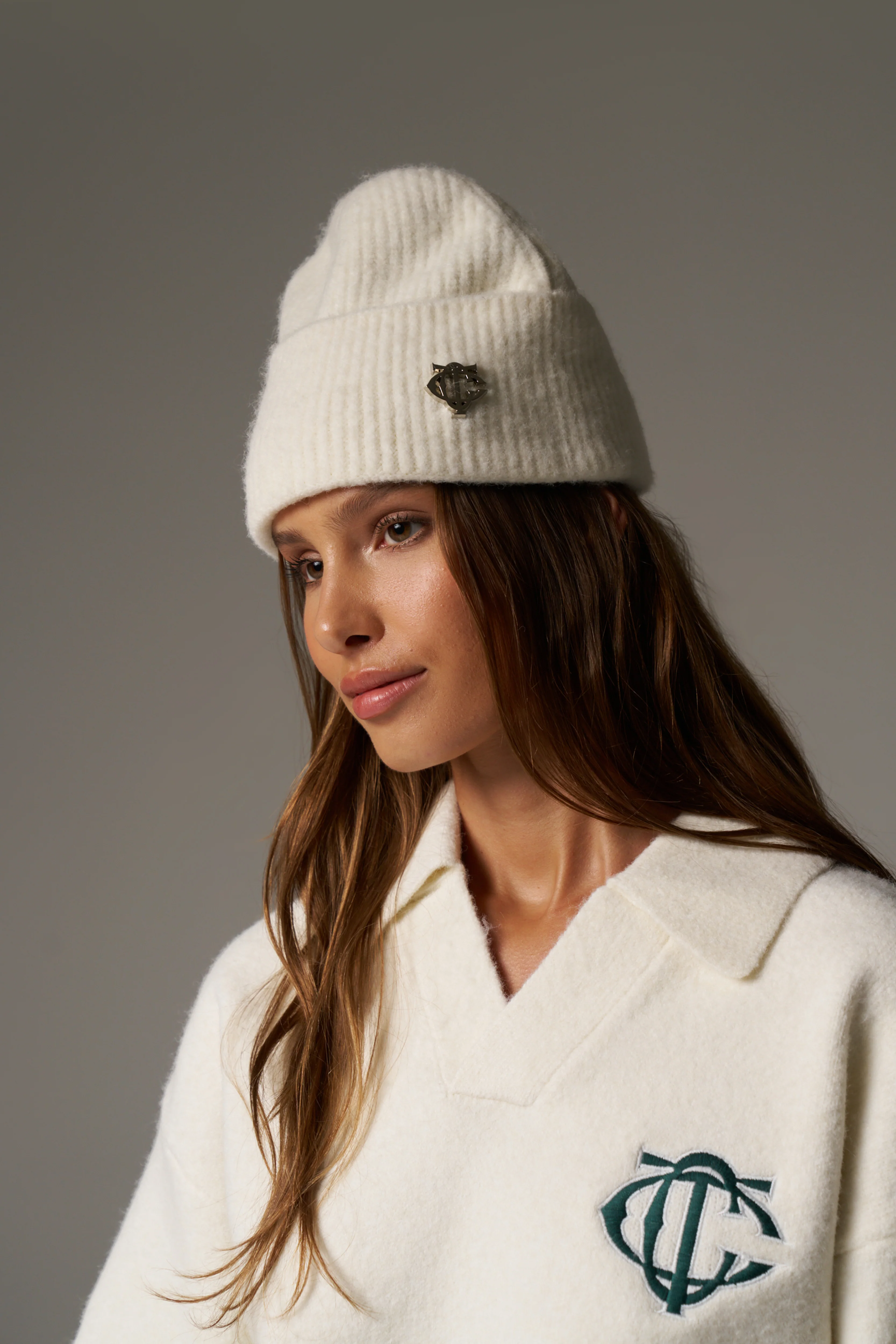 FLUFFY KNIT MONOGRAM PIN BADGE BEANIE - OFF WHITE