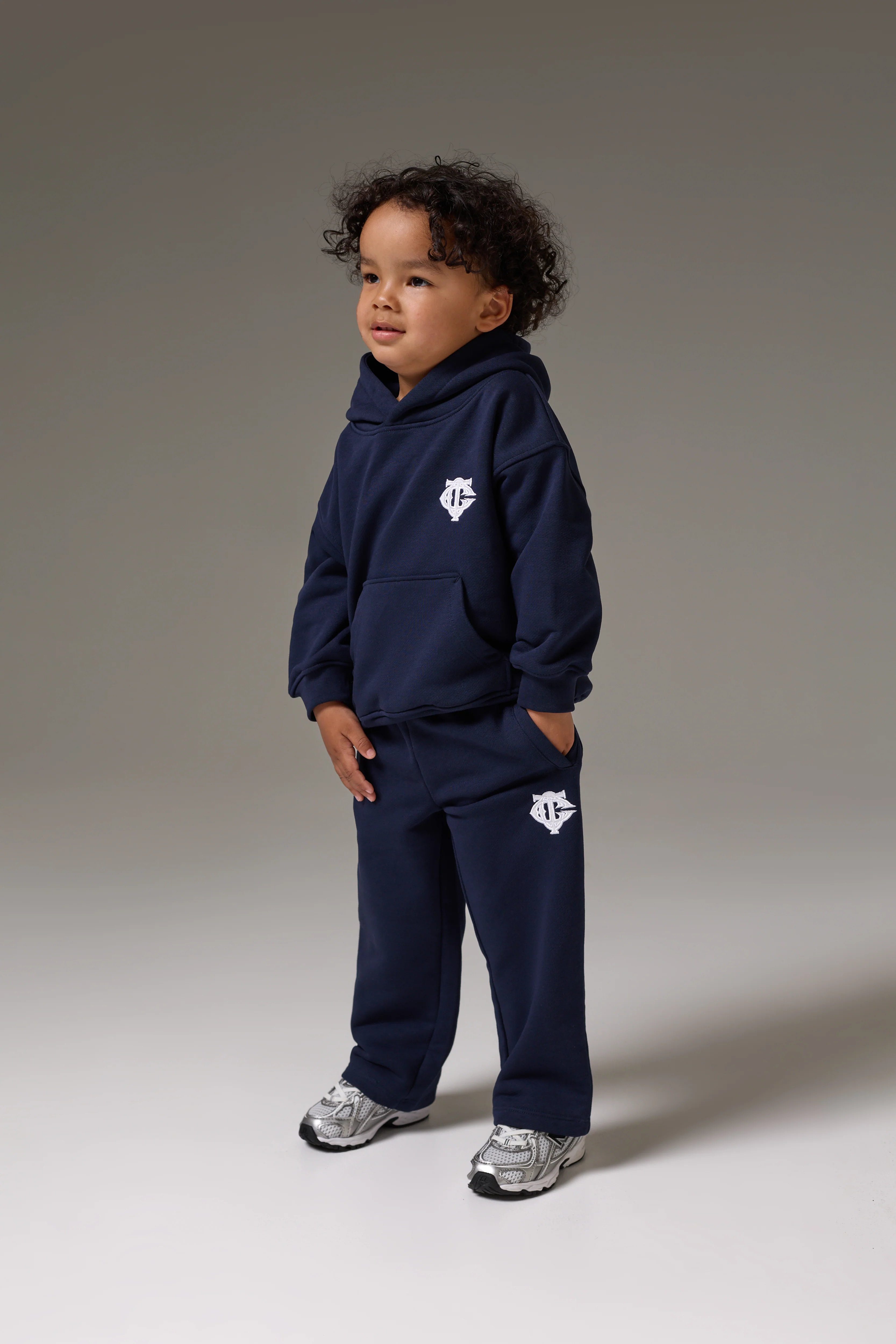 KIDS MONOGRAM EMBLEM APPLIQUE JOGGERS - NAVY