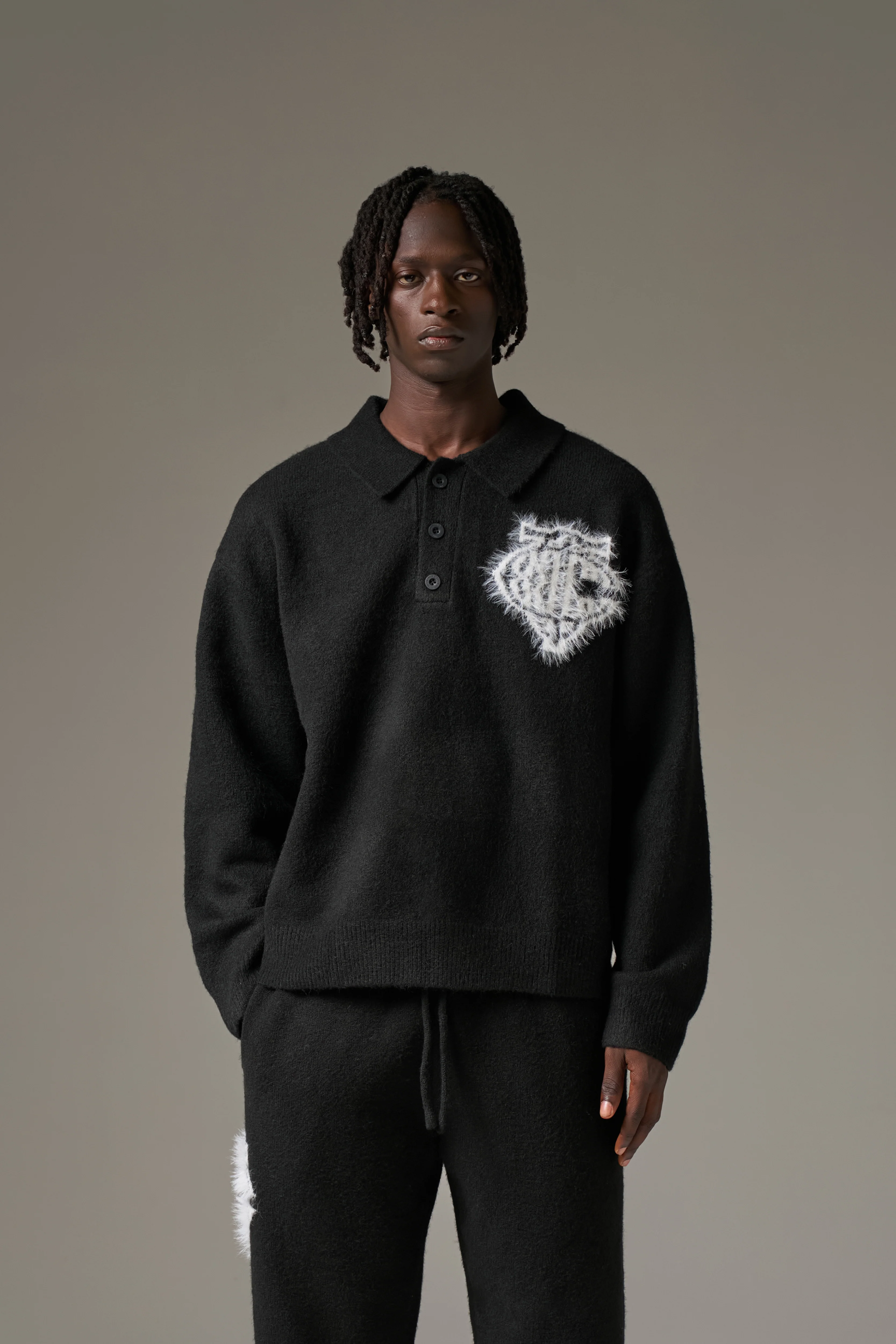 MONOGRAM EMBLEM FLUFFY KNIT POLO - BLACK