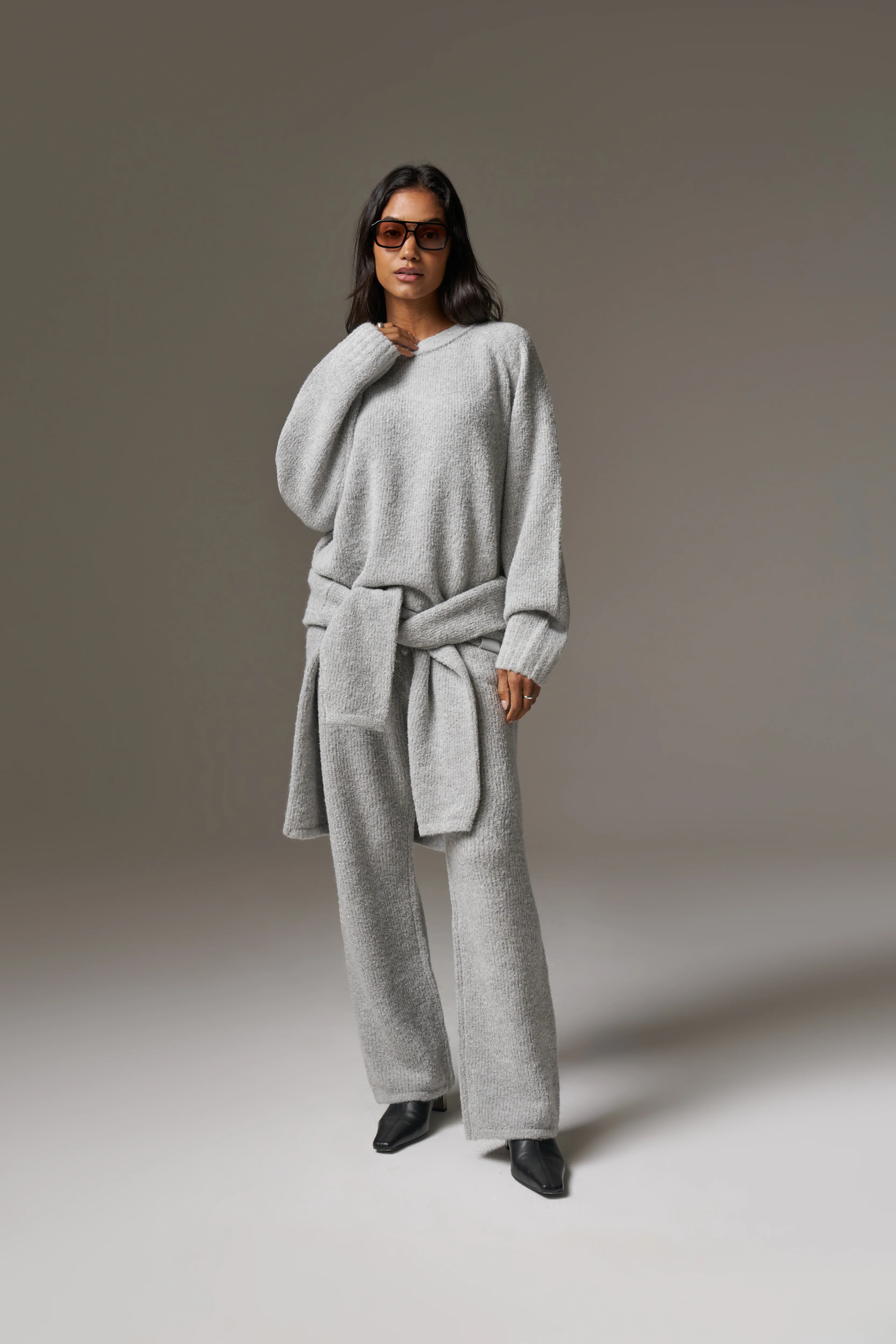 BOUCLE KNIT RAGLAN CREW - GREY MARL