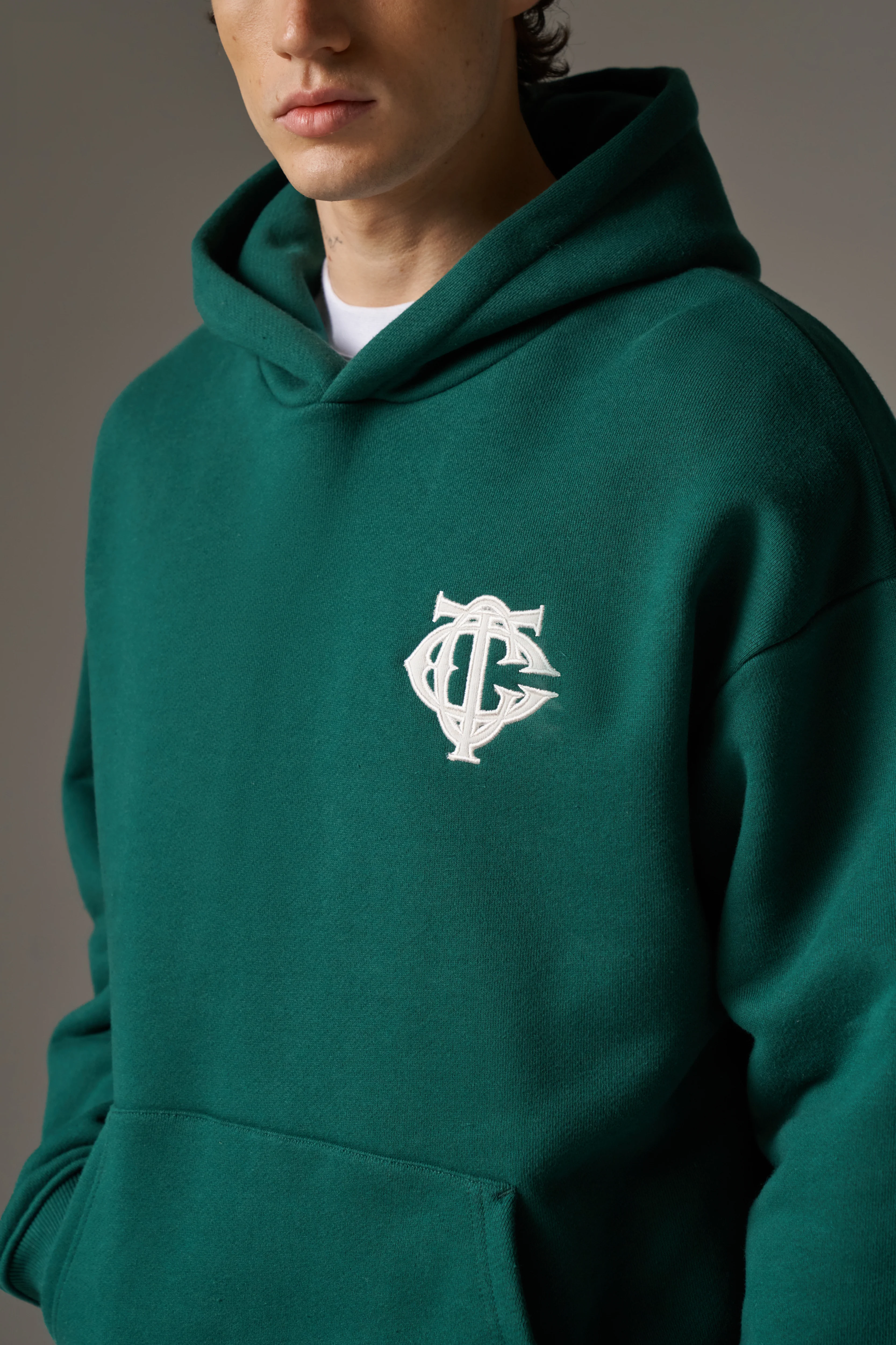 HEAVYWEIGHT MONOGRAM EMBLEM HOODIE - FOREST GREEN