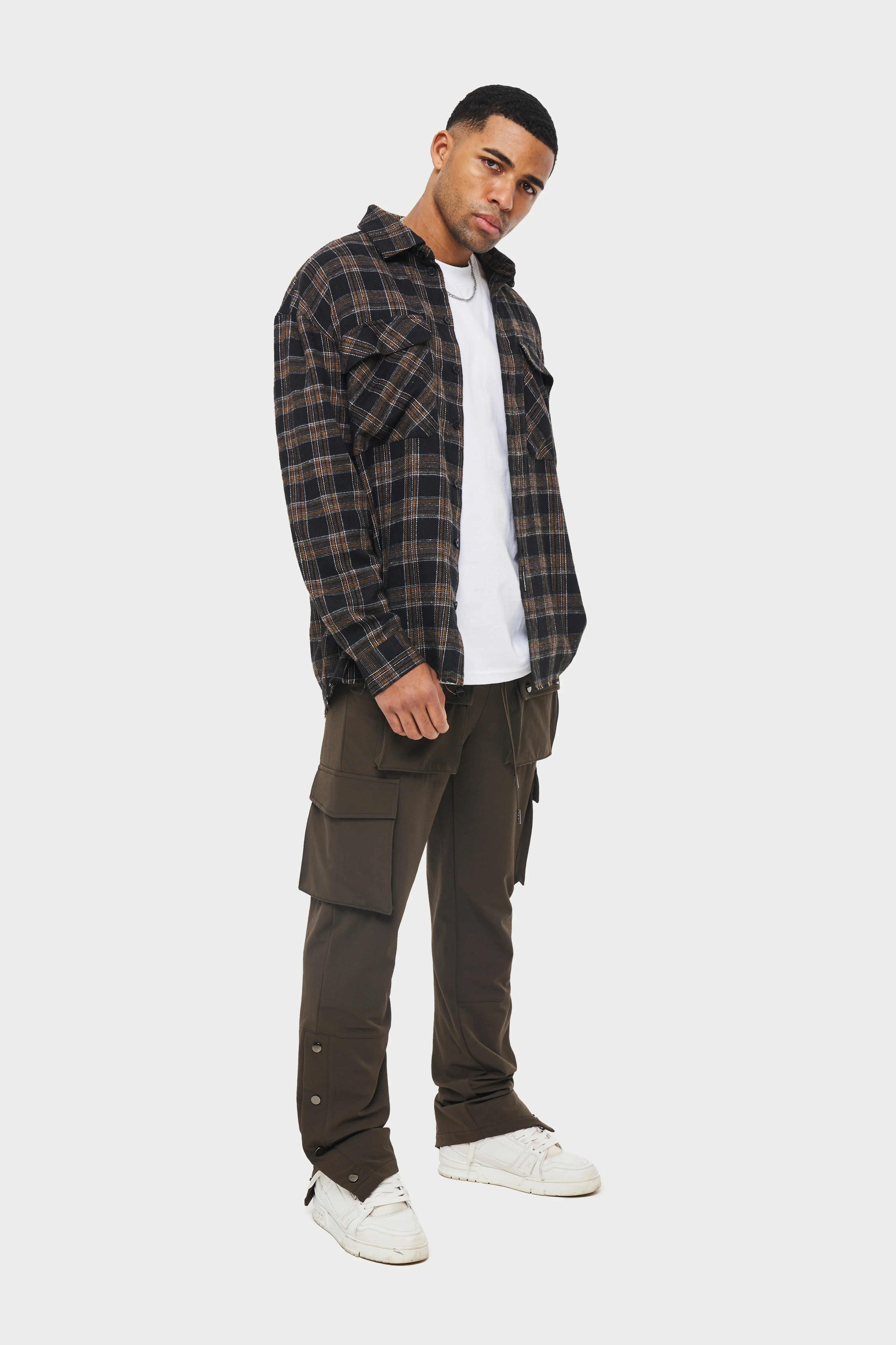 TECHNICAL STRETCH POPPER DETAIL CARGO PANTS - MOCHA