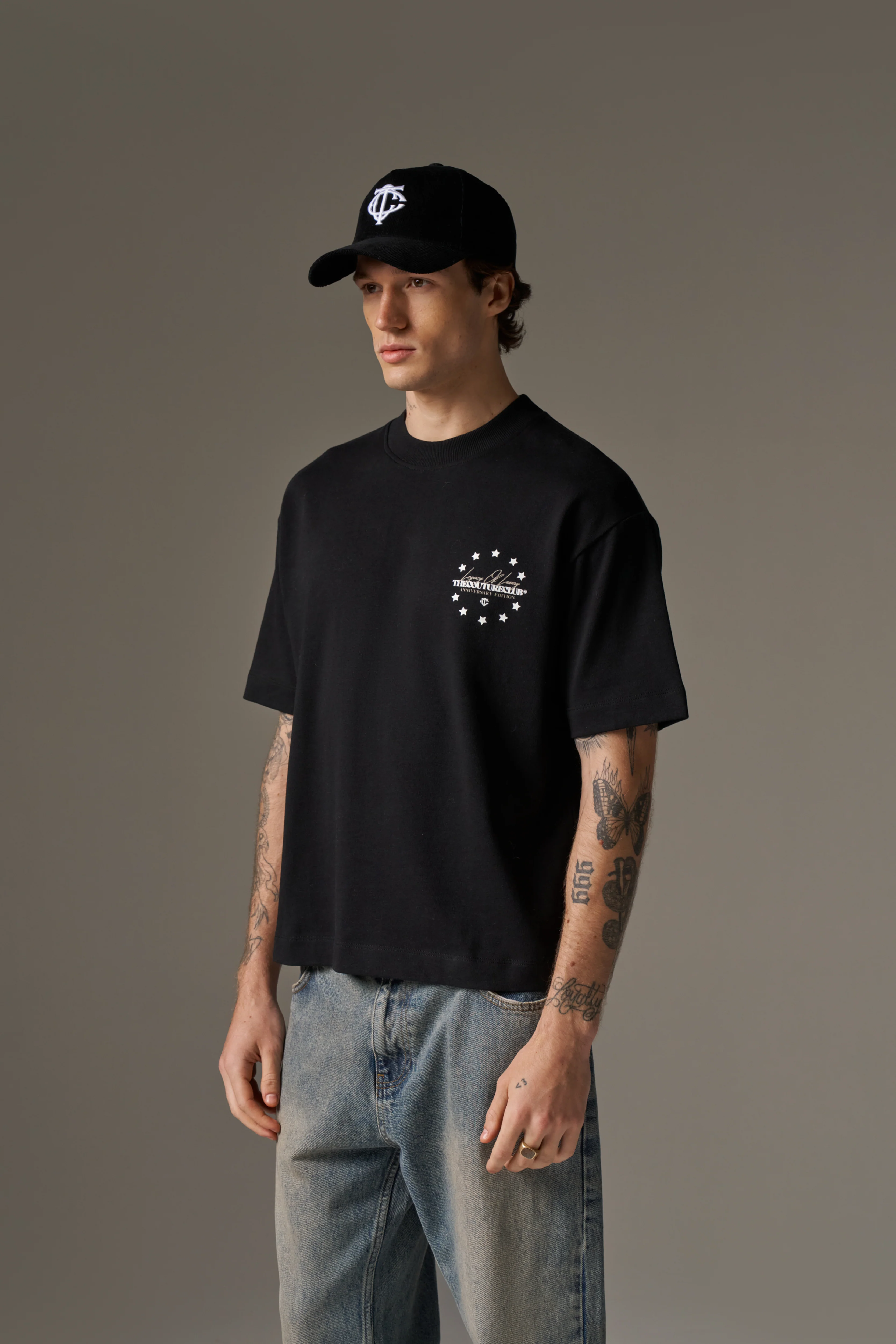 LEGACY OF LUXURY T-SHIRT - BLACK