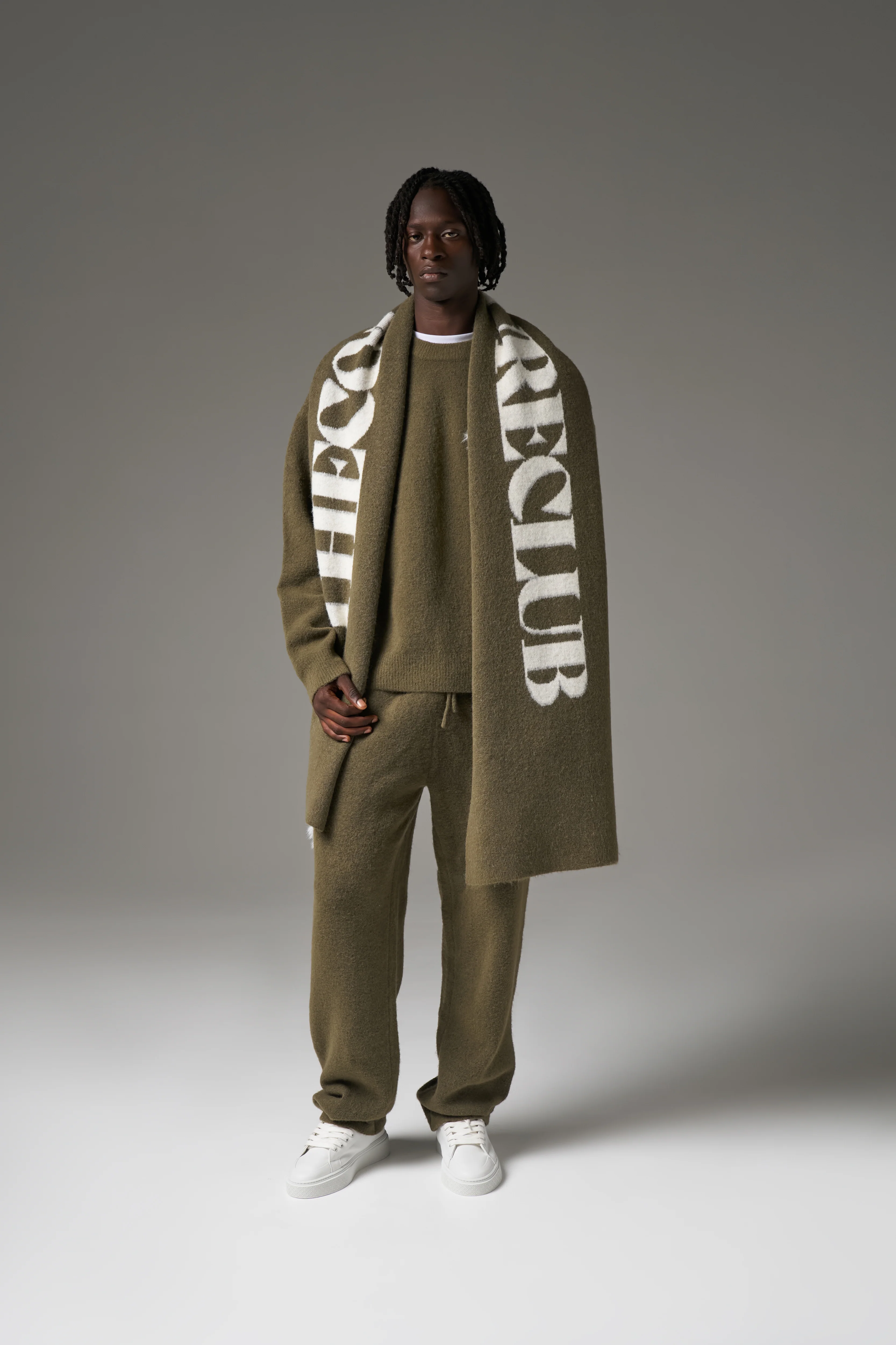 COPYRIGHT KNIT SCARF - KHAKI