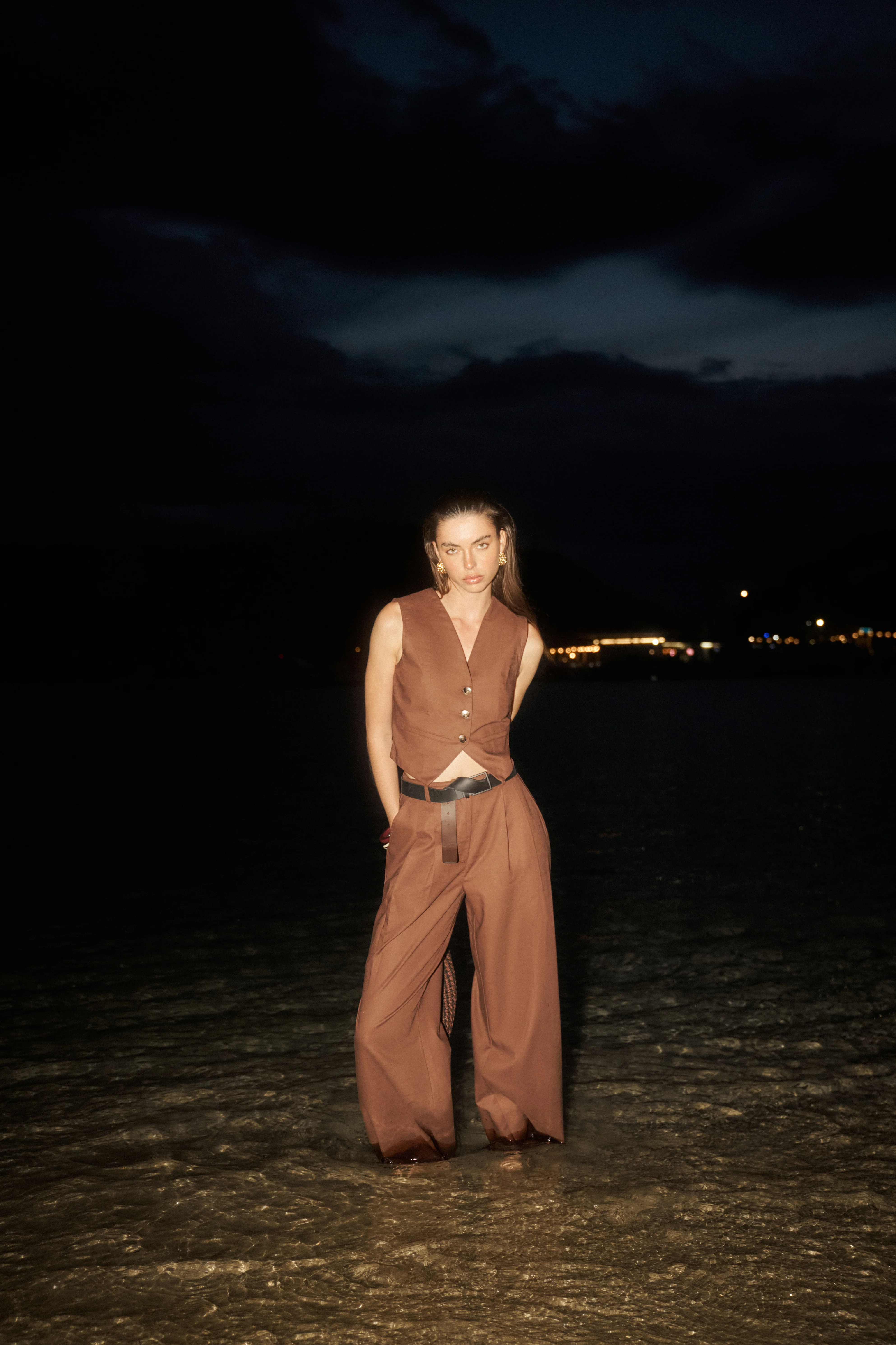 LINEN BLEND WAISTCOAT - CHOCOLATE