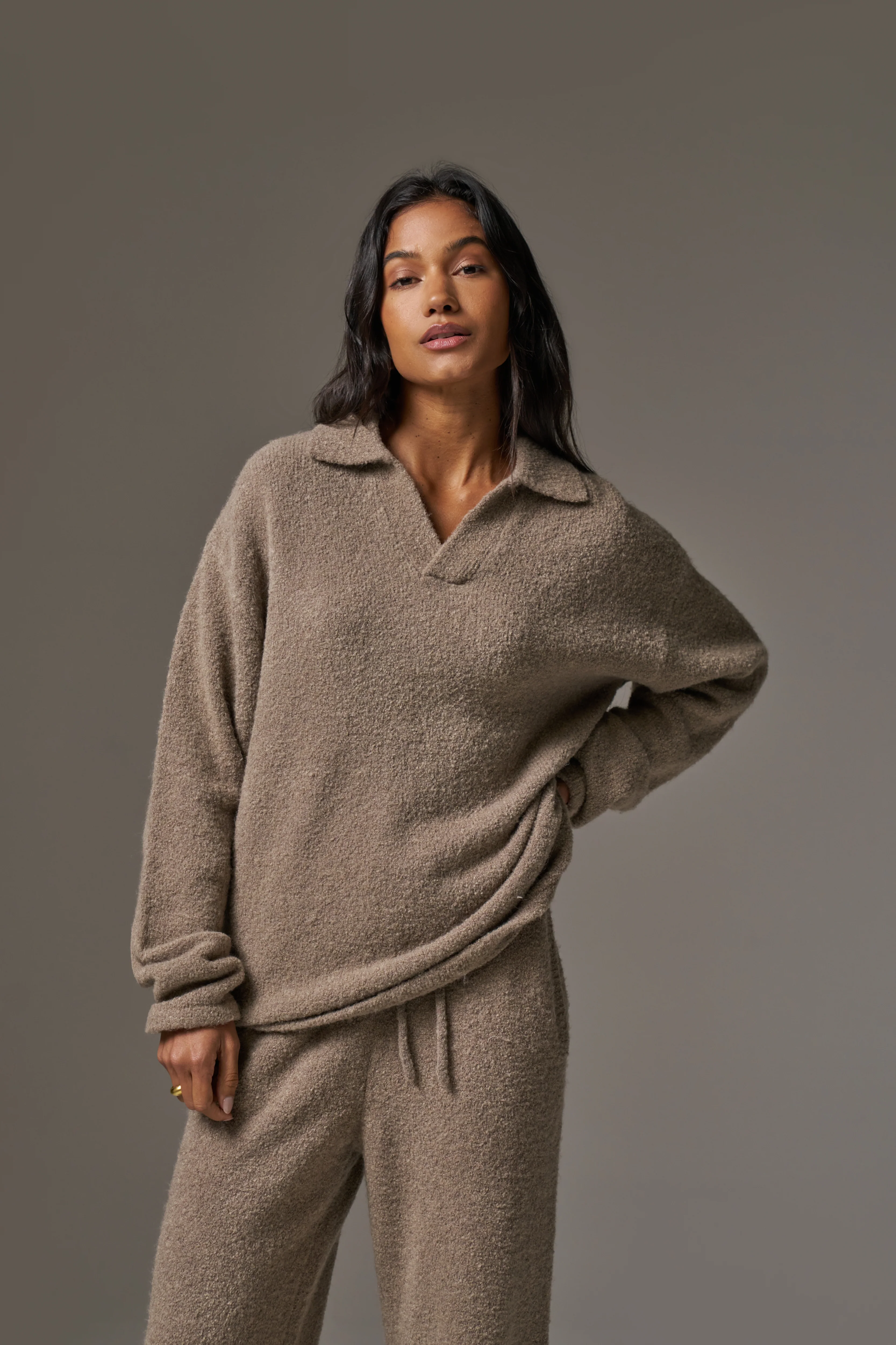 BOUCLE KNIT LONG SLEEVE POLO - BROWN