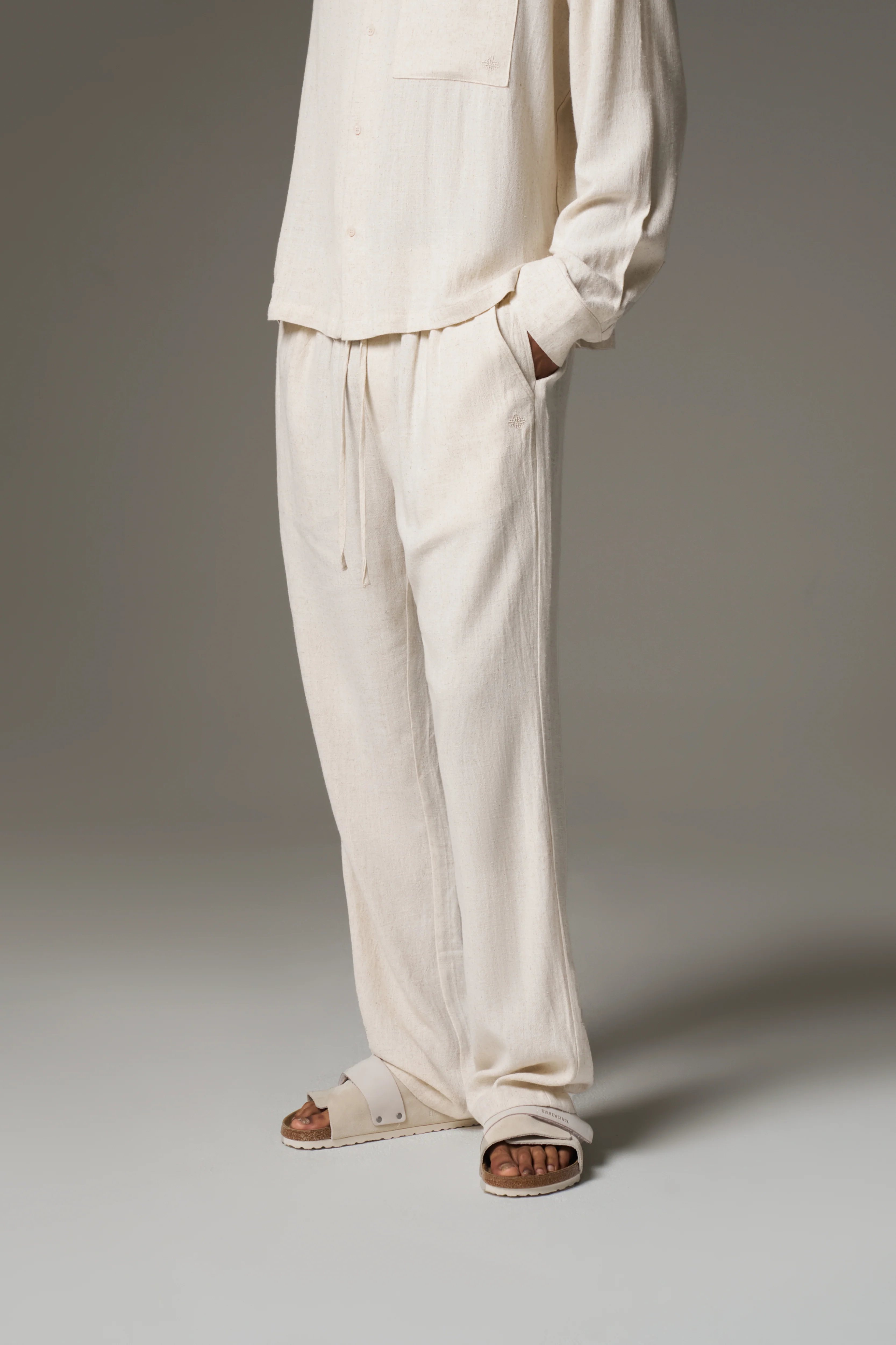 TEXTURED WOVEN TROUSERS - BEIGE
