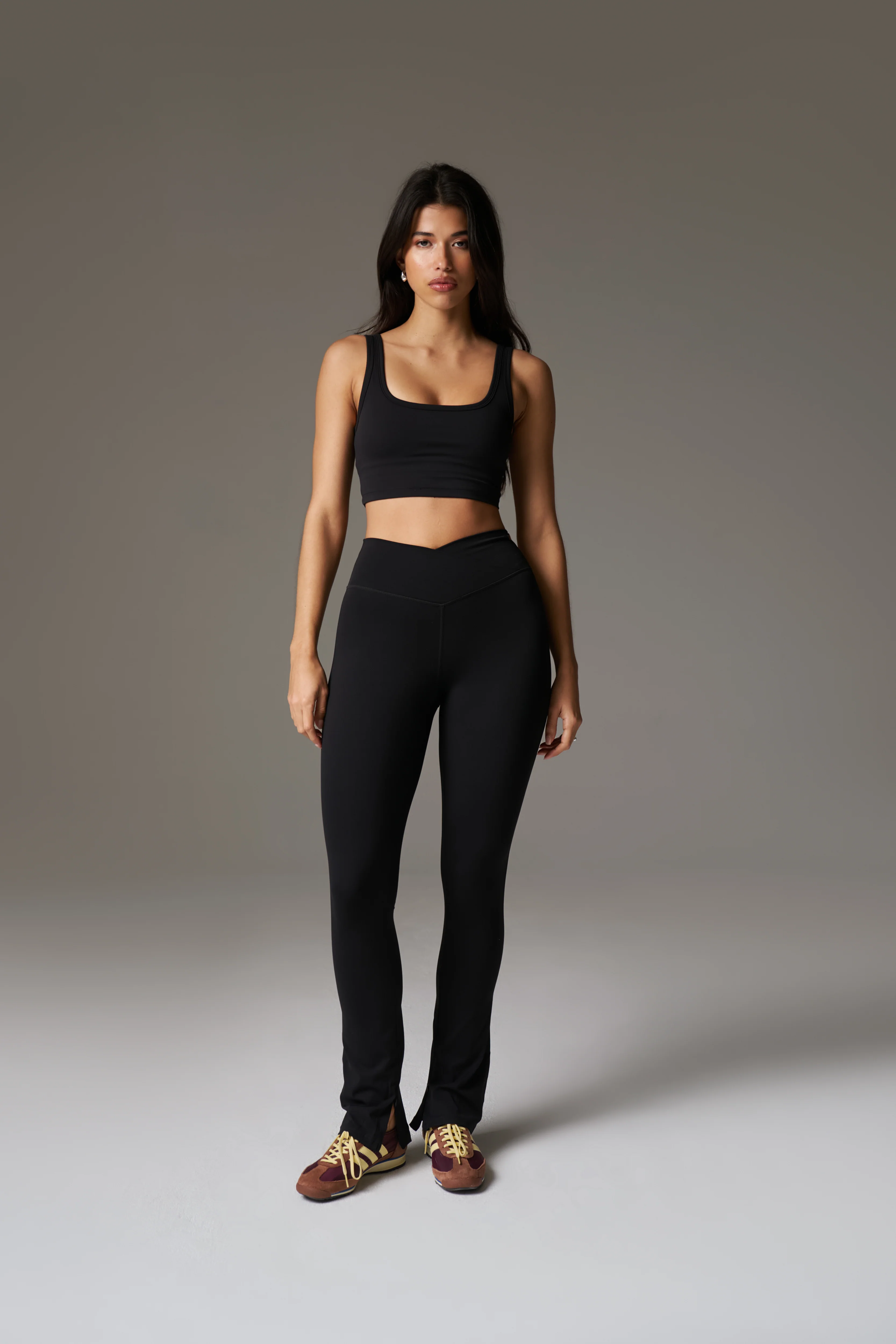 SCULPTING STRETCH ZIP HEM LEGGINGS - BLACK