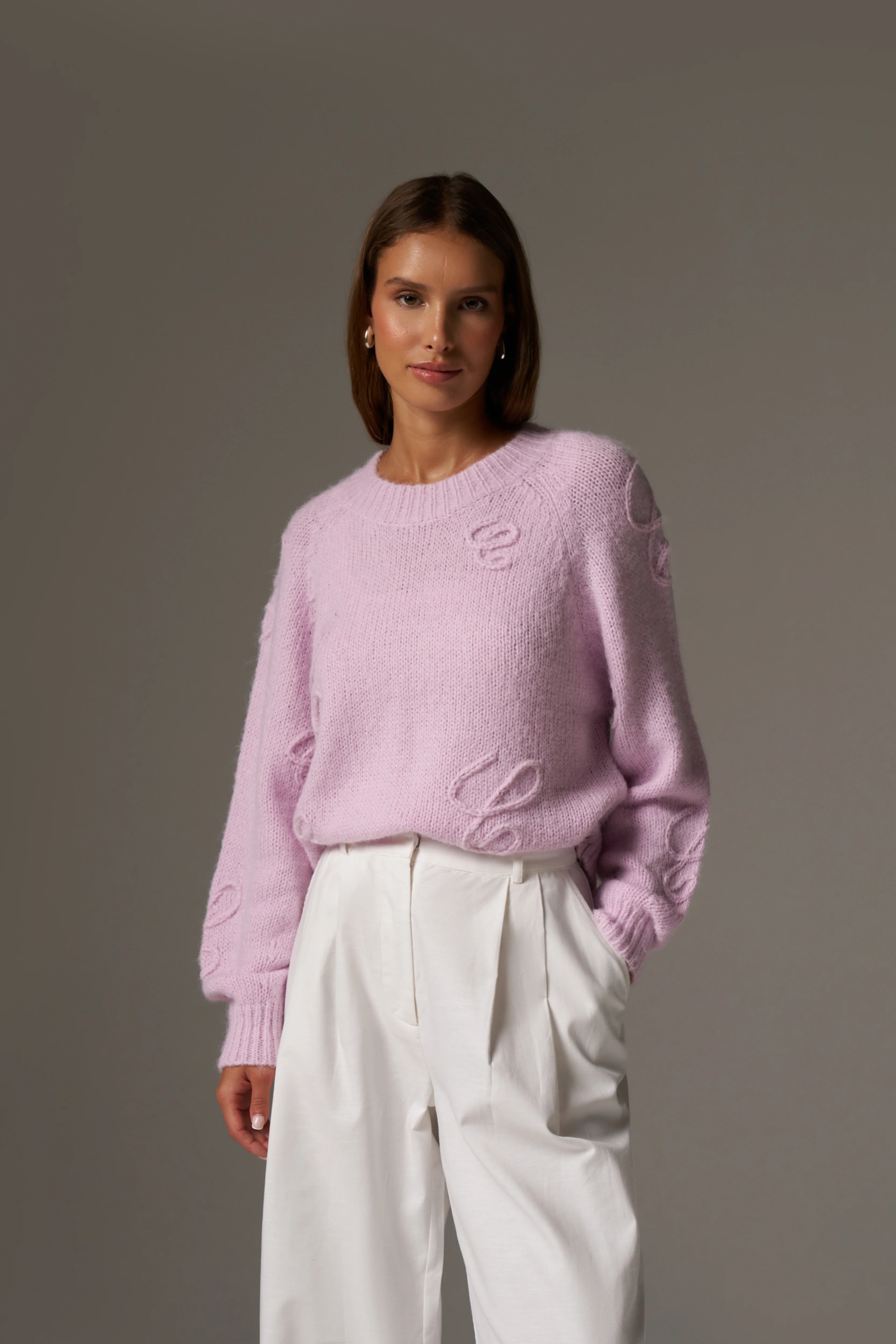 SCRIPT APPLIQUE OVERSIZED JUMPER - PINK