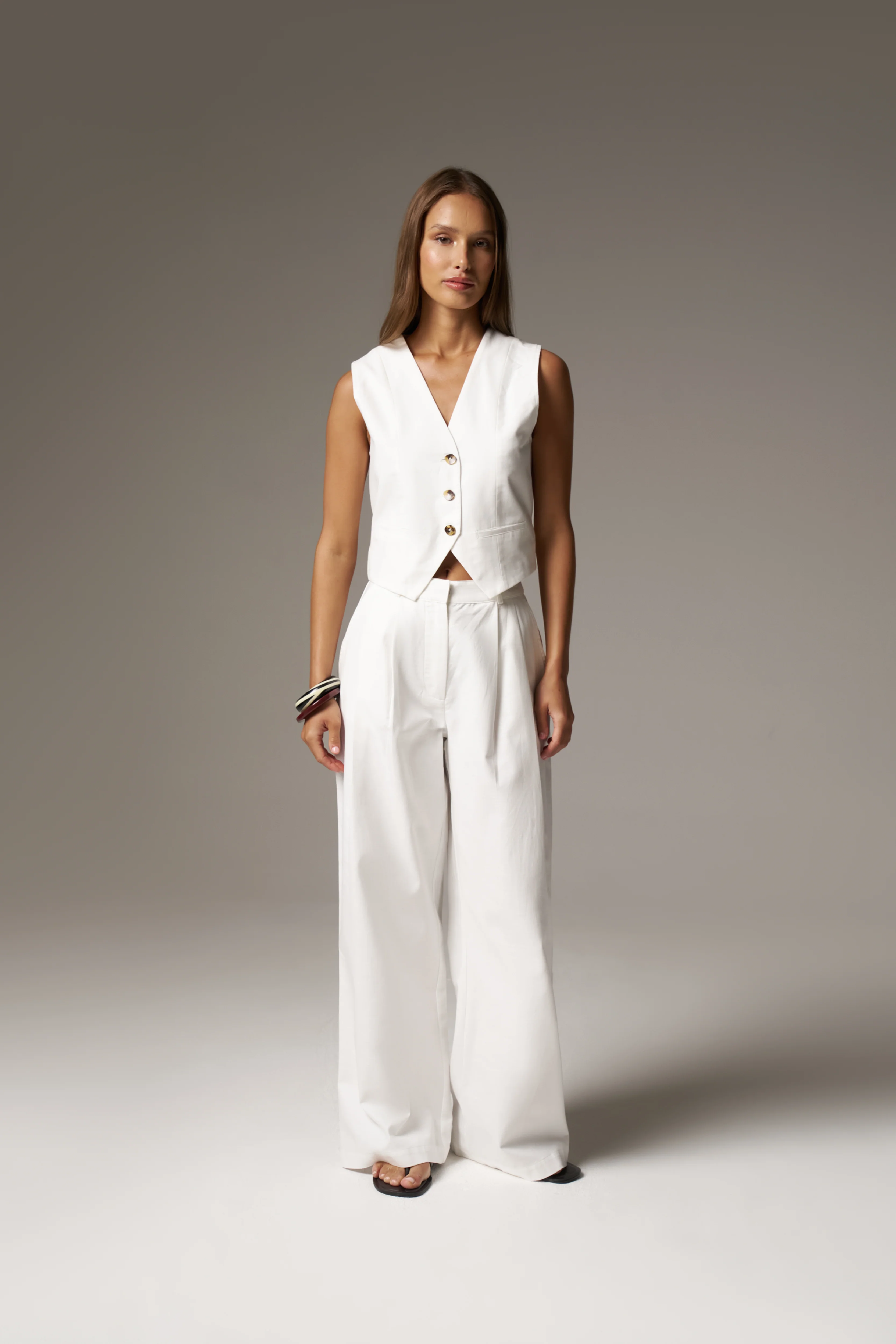 LINEN BLEND WIDE LEG PLEATED TROUSERS - WHITE