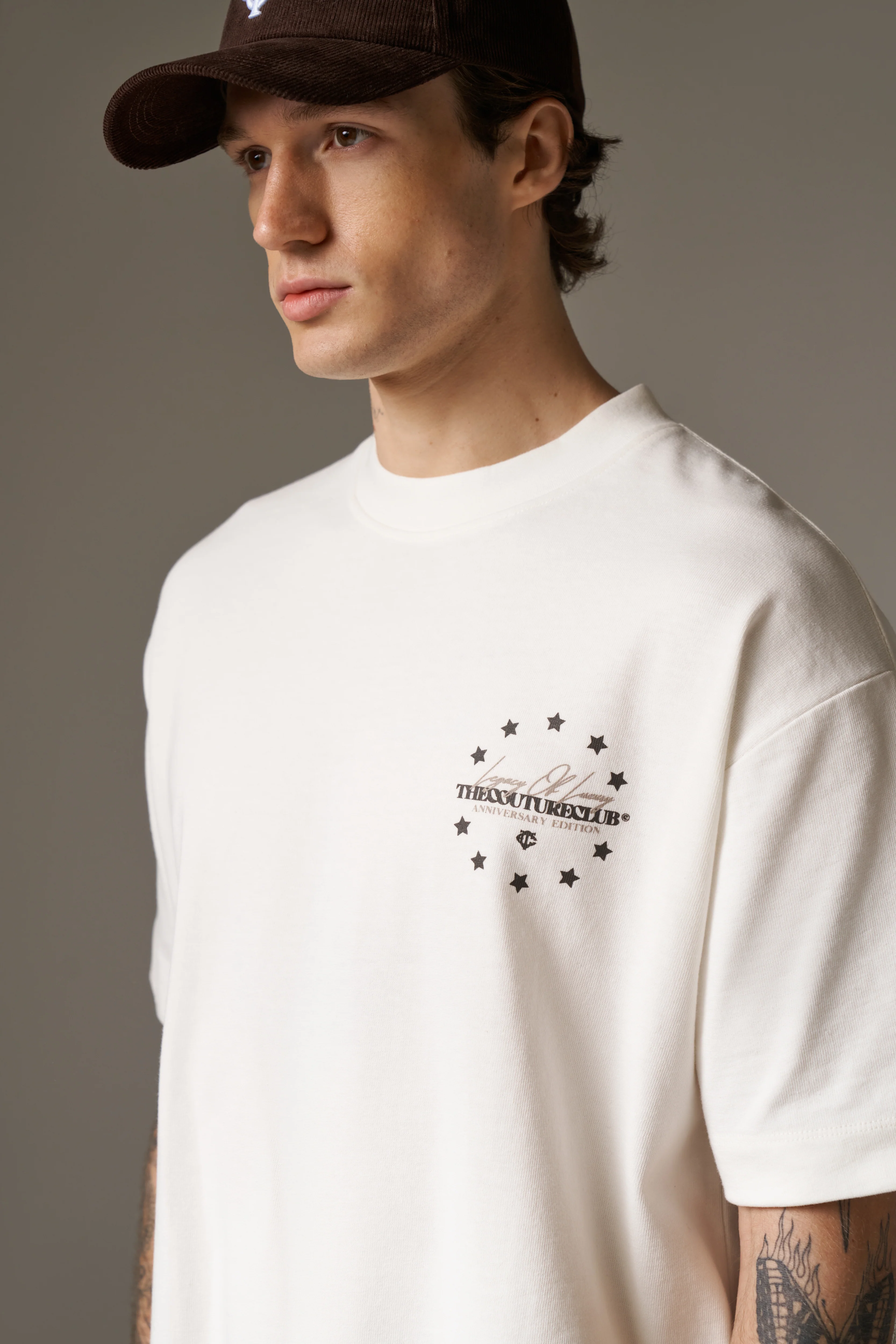 LEGACY OF LUXURY T-SHIRT - OFF WHITE