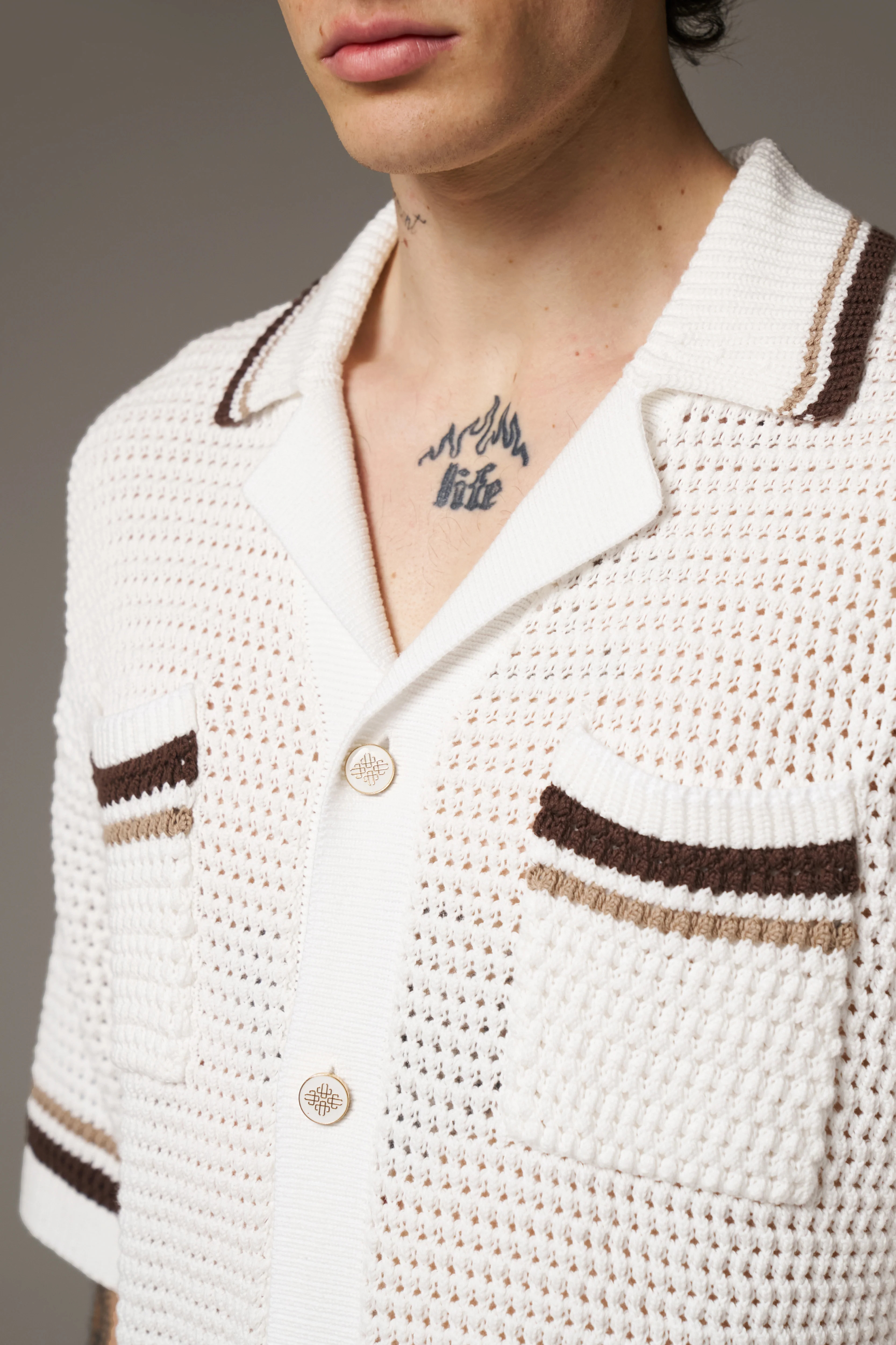 CROCHET KNITTED STRIPE SHIRT - WHITE/BROWN