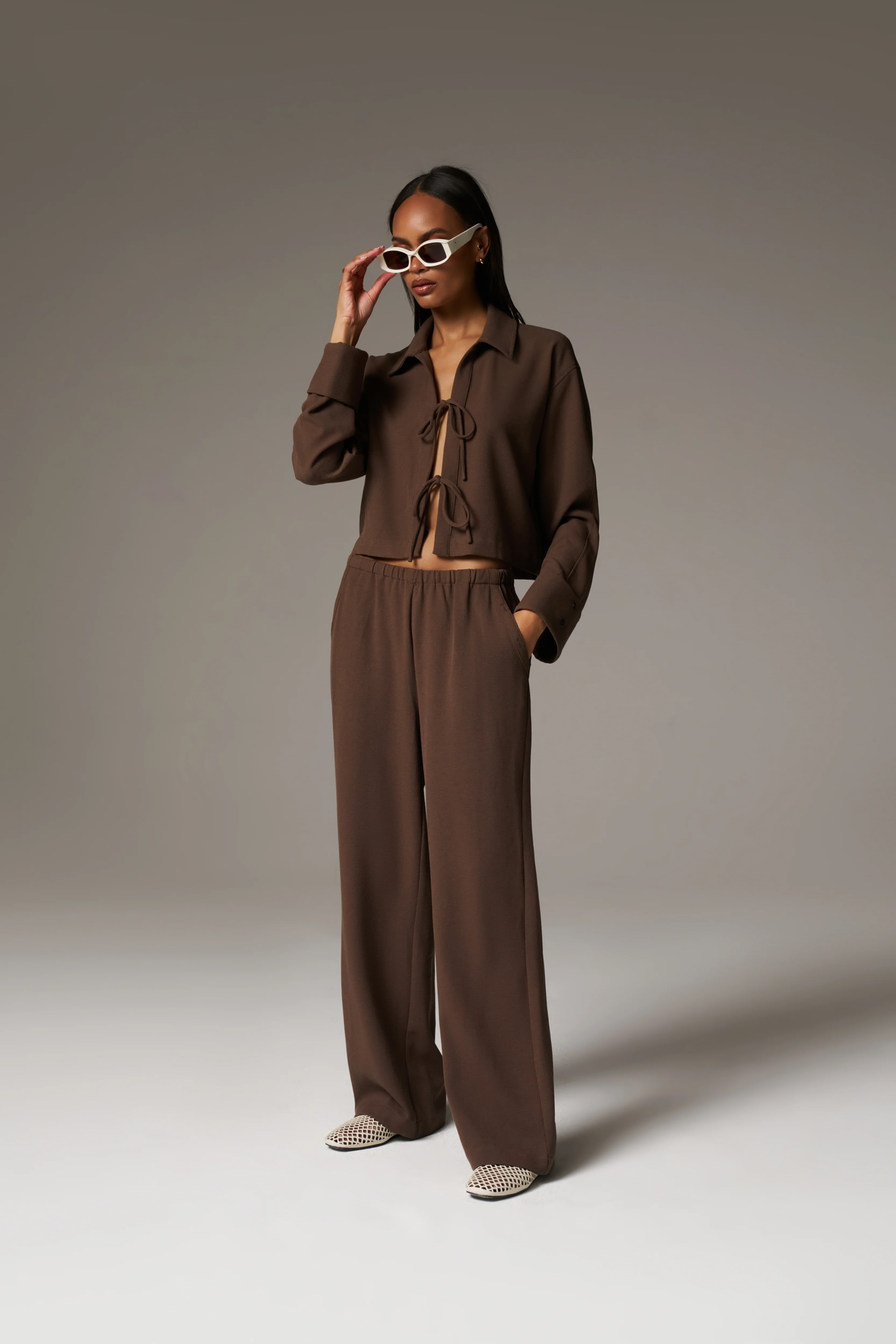 TEXTURED LINEN TIE FRONT SHIRT - BROWN