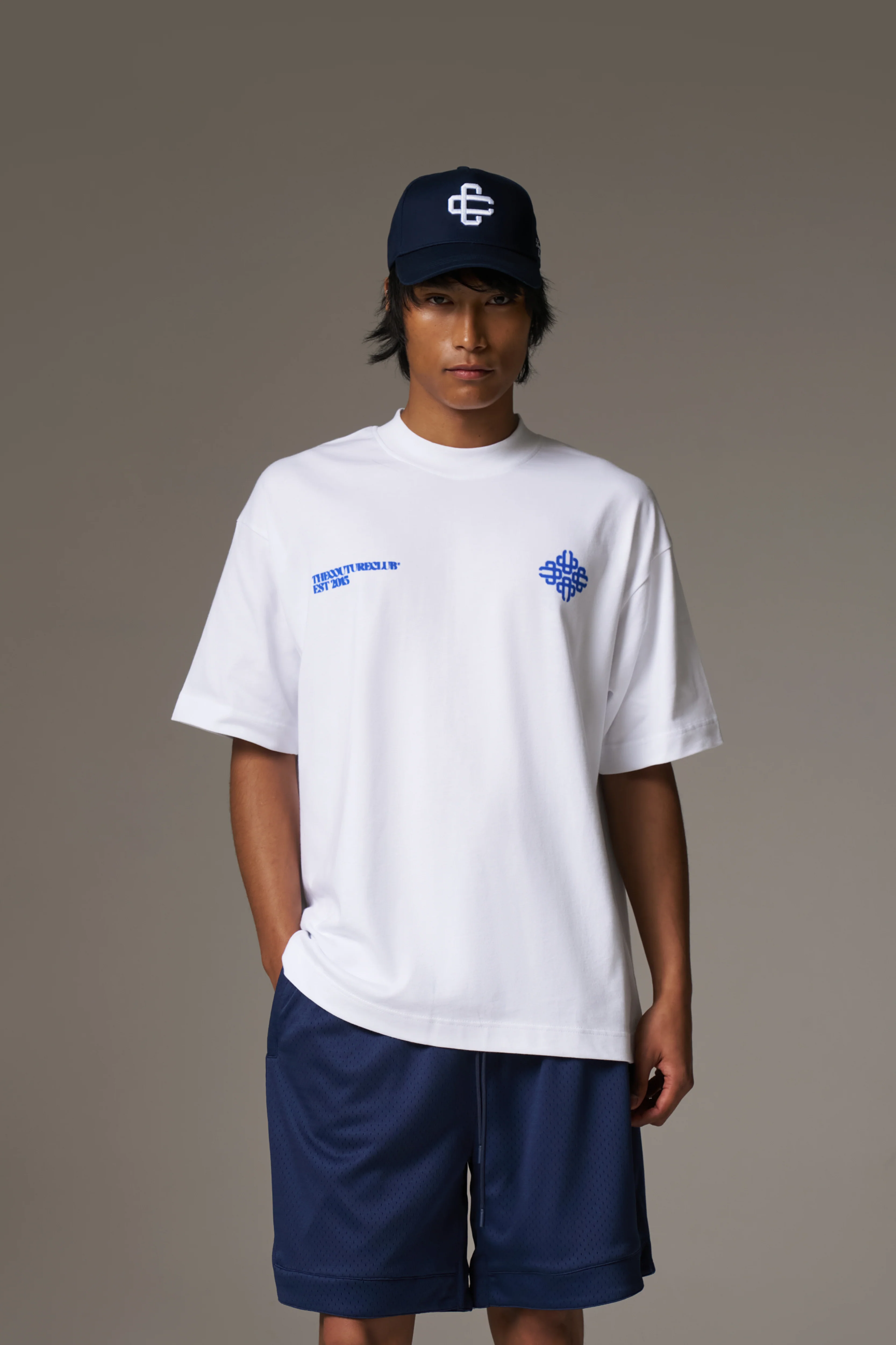 BLURRED GRAPHIC EMBLEM T-SHIRT - COBALT