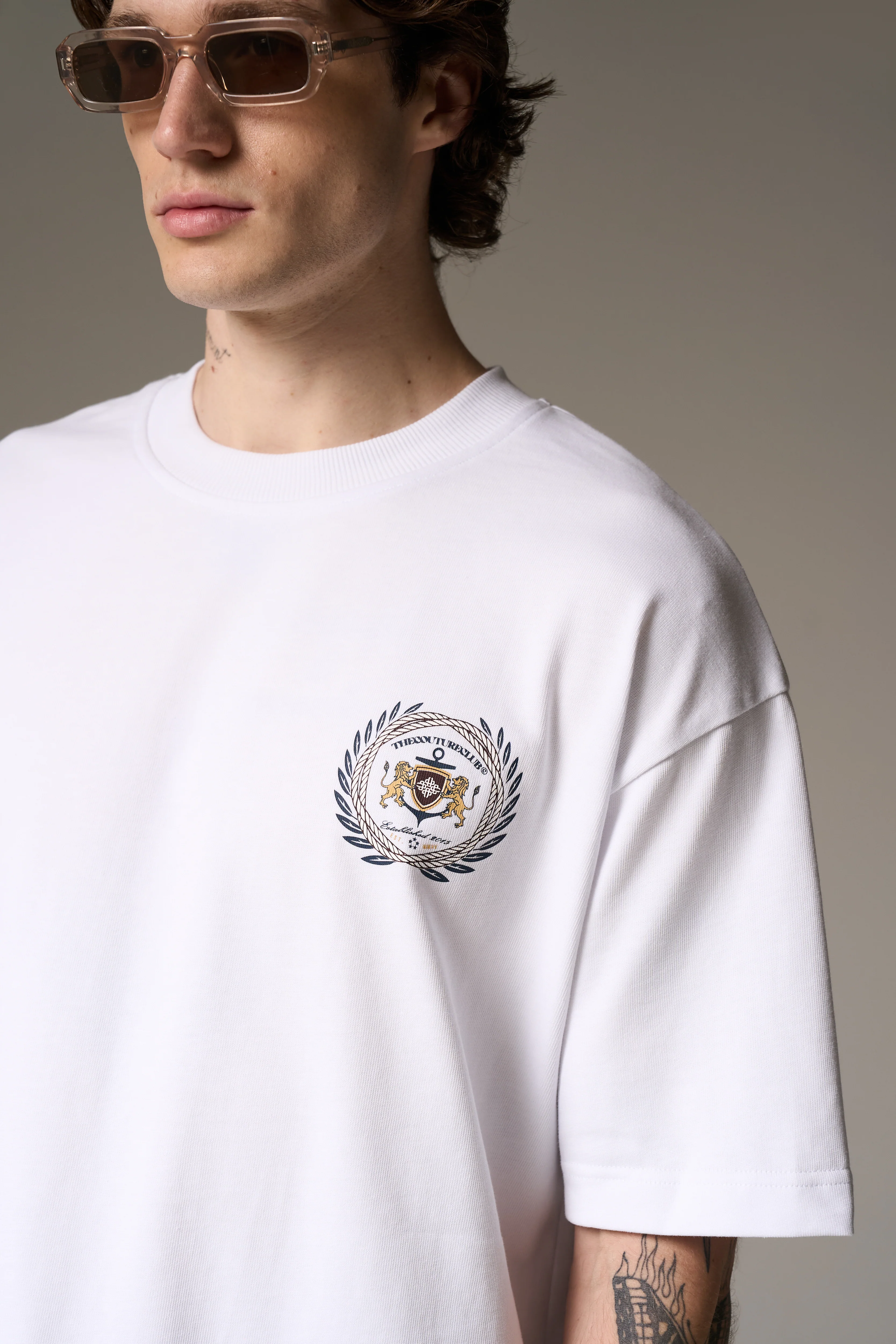 YACHT CLUB GRAPHIC T-SHIRT - WHITE