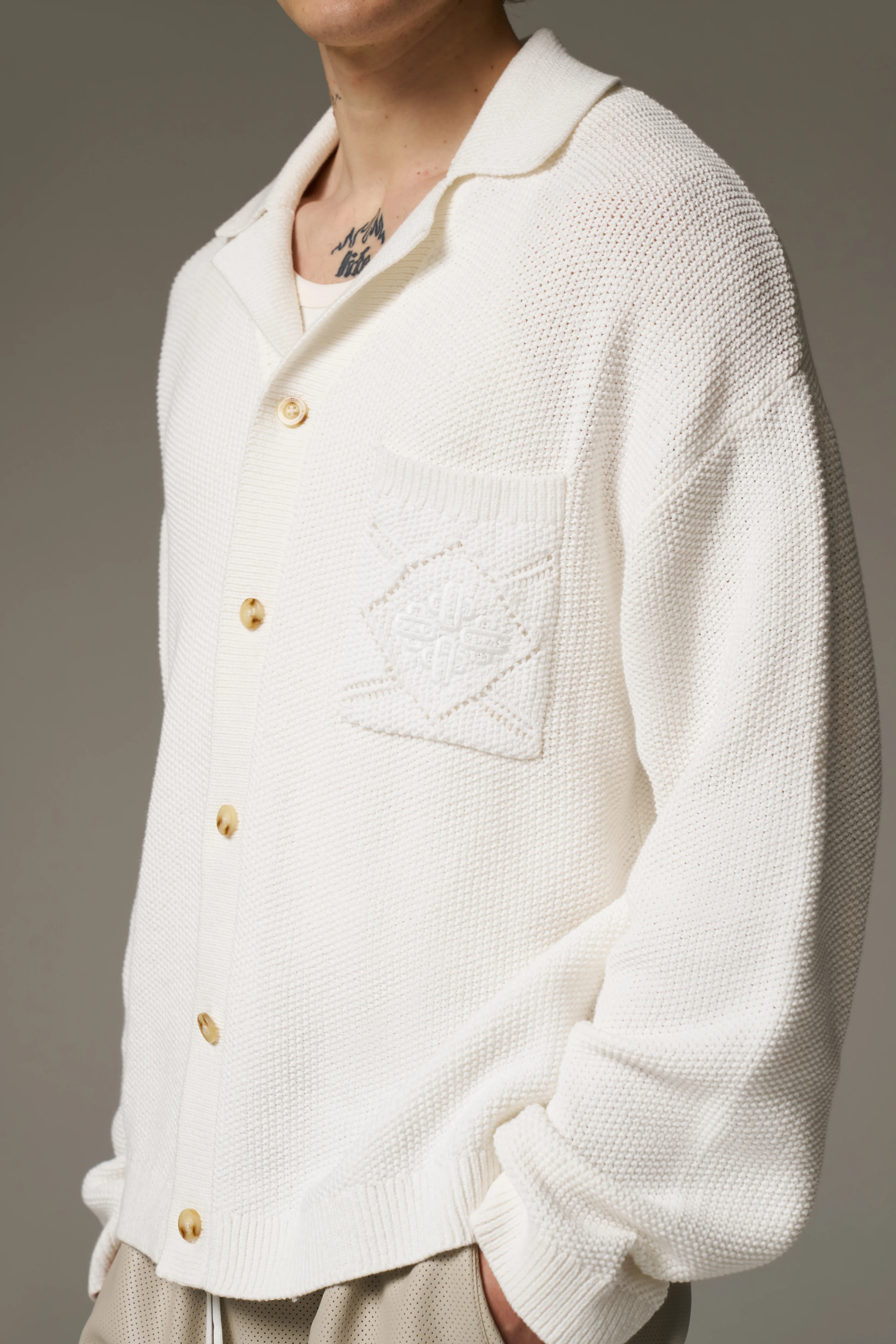 CROCHET KNITTED EMBLEM POCKET SHIRT - OFF WHITE