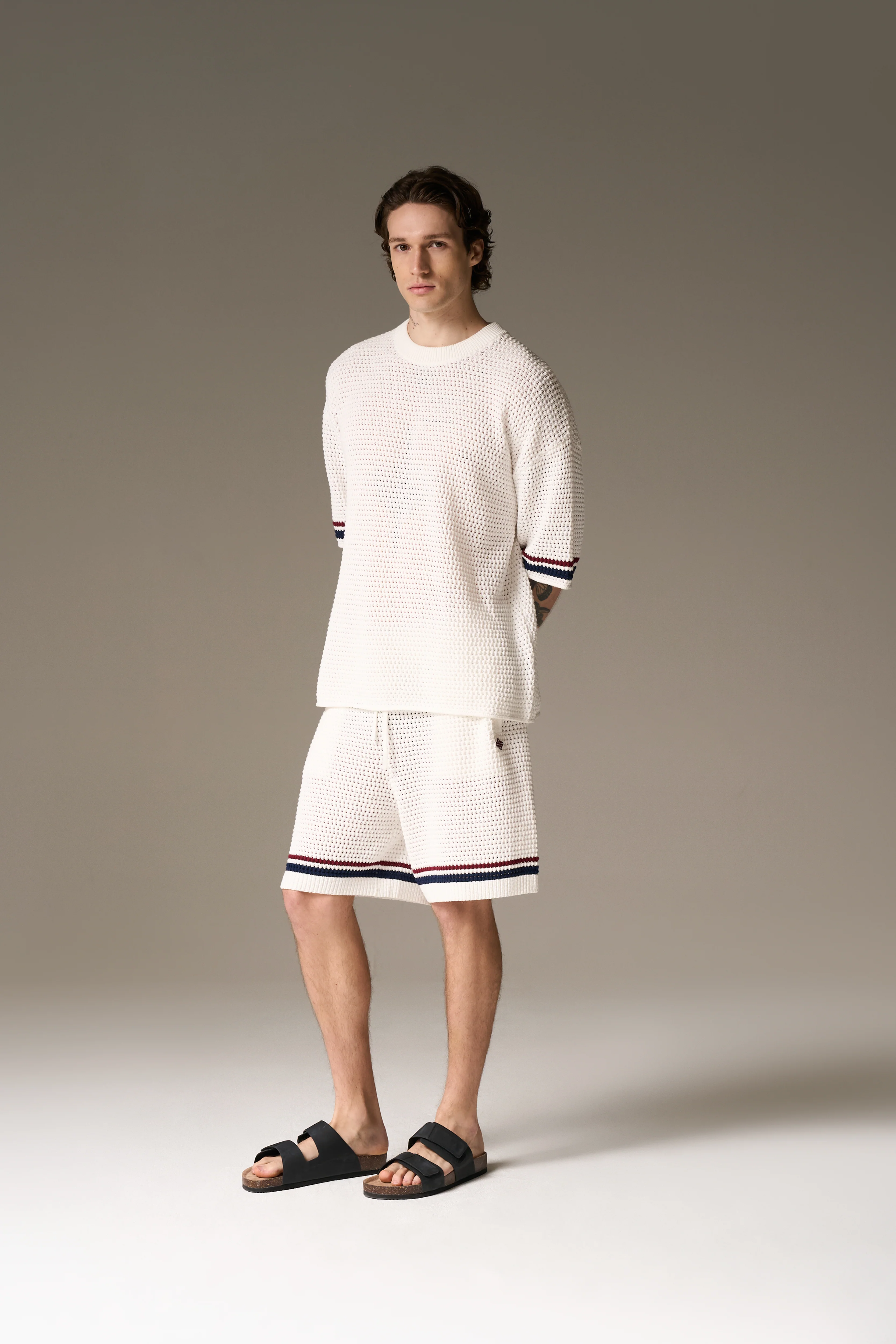 STRIPE CROCHET KNIT T-SHIRT - BURGUNDY