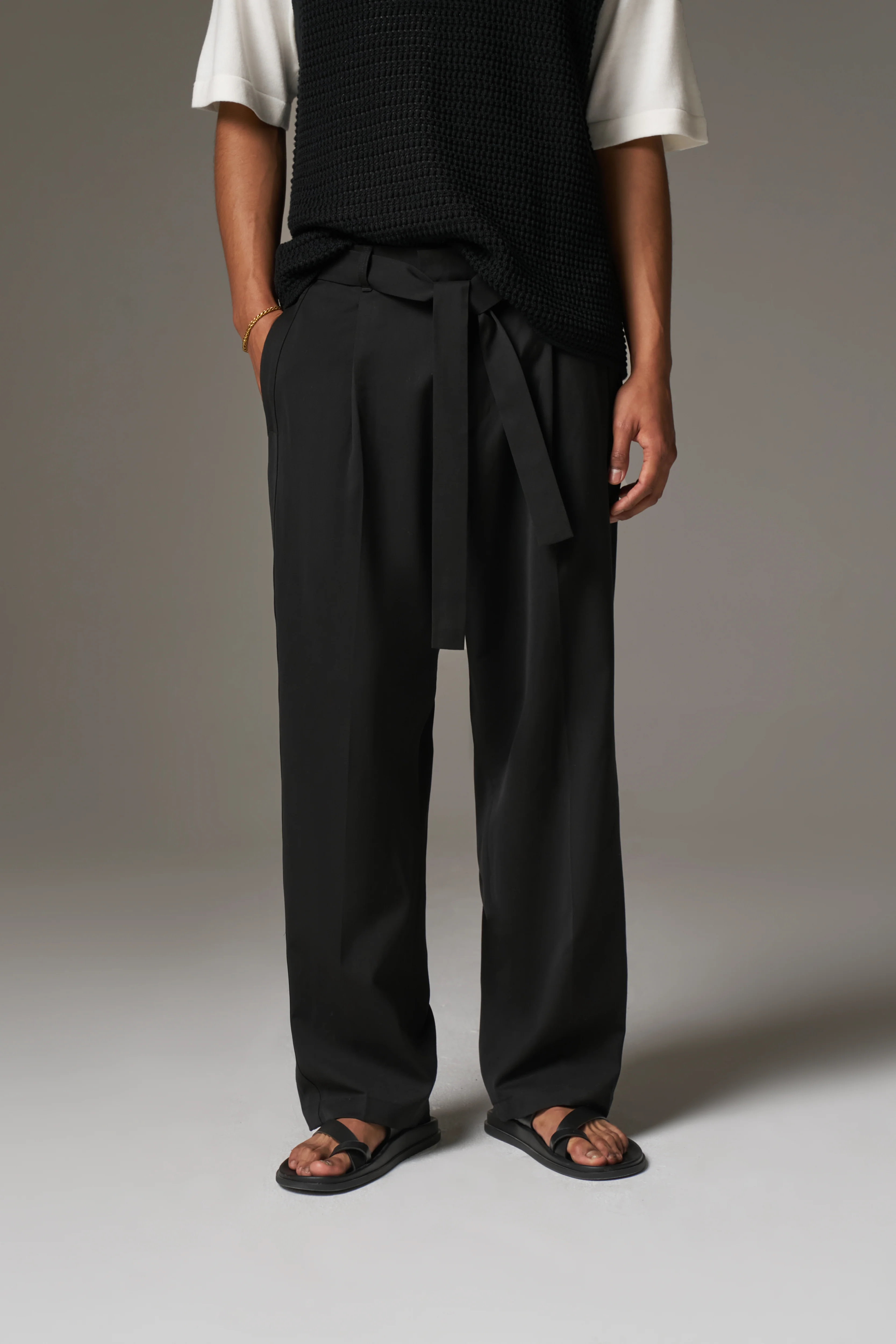 SMART TIE BELTED TROUSERS - BLACK