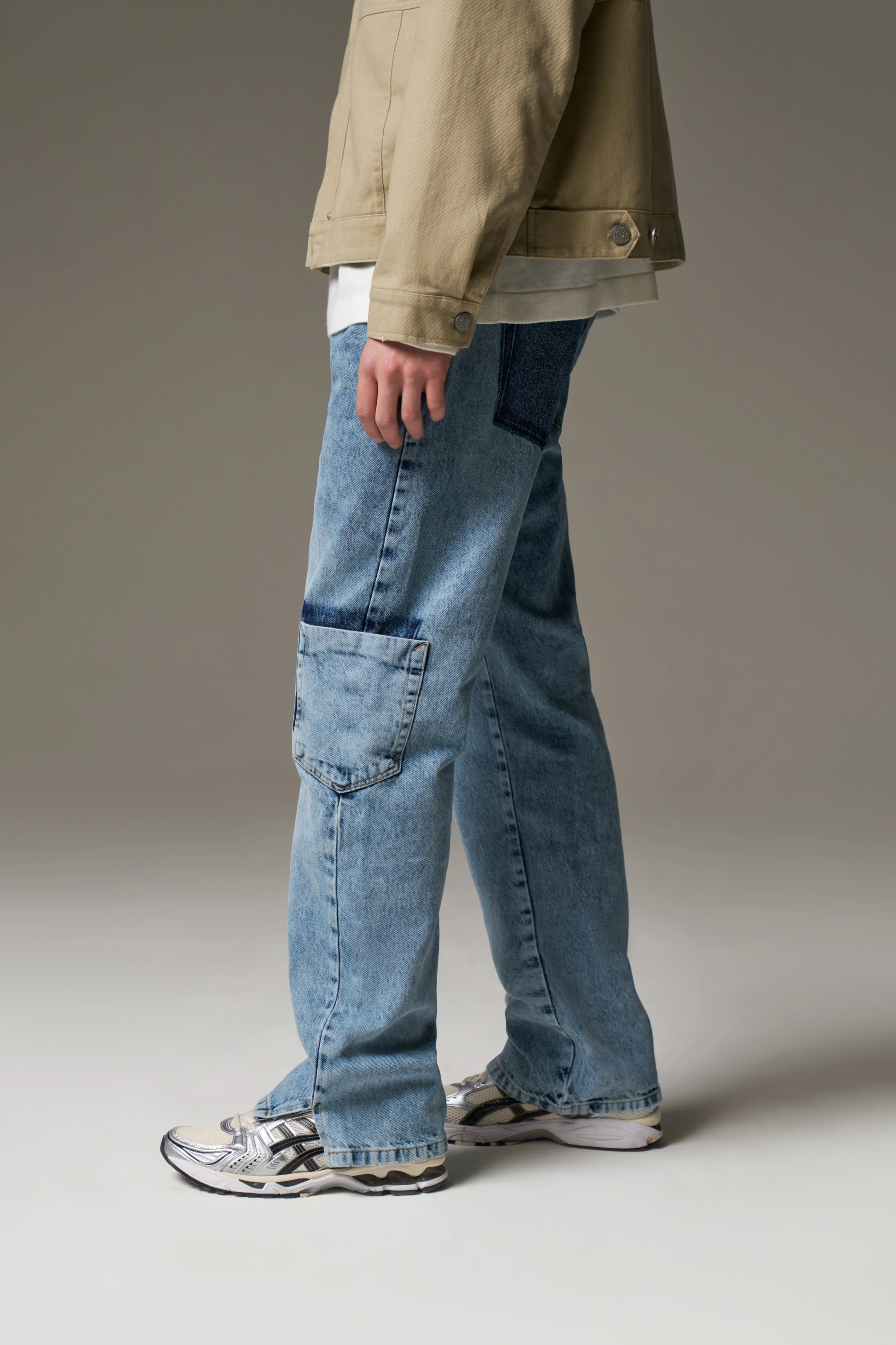 MULTI POCKET WASHED JEAN - BLUE WASH