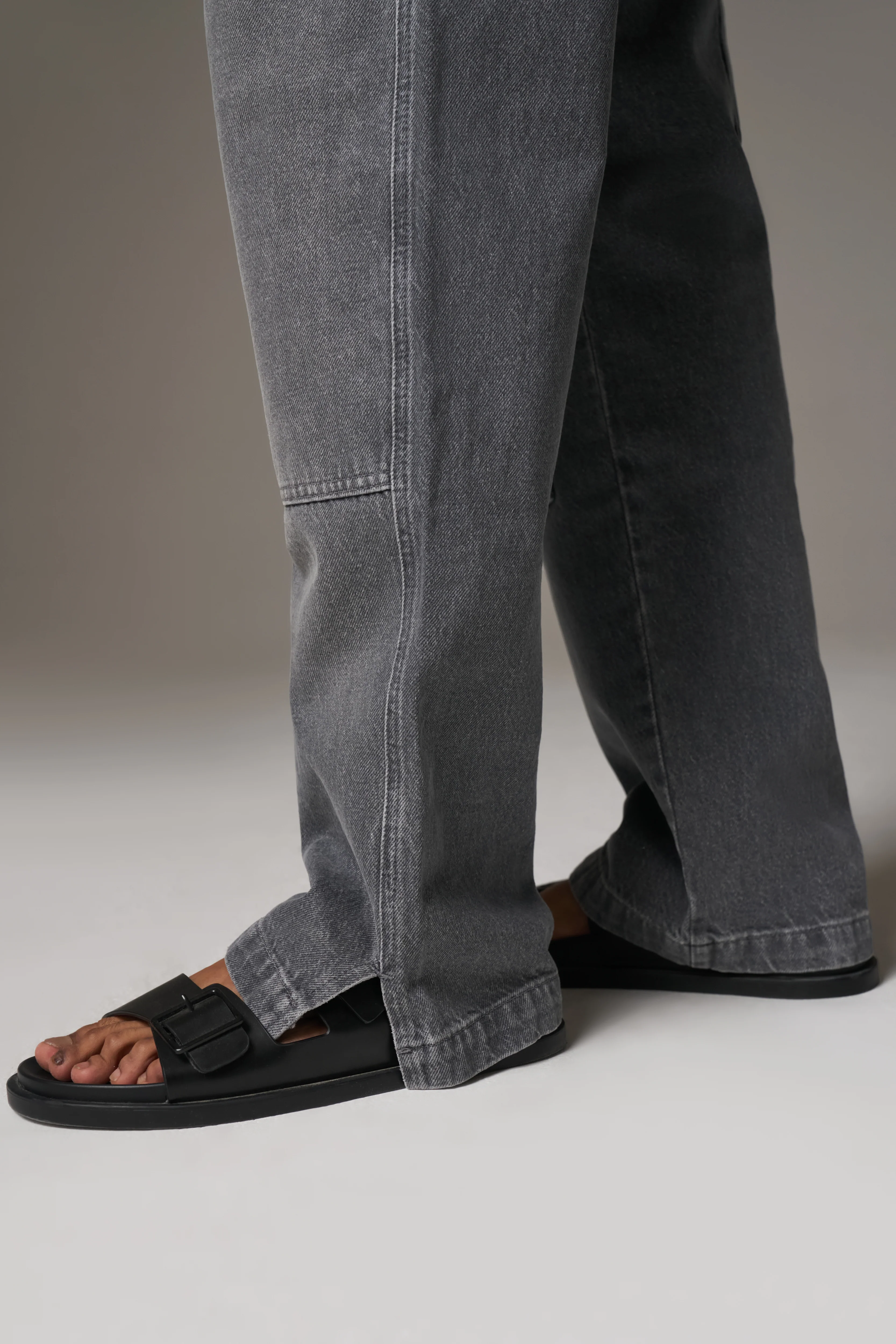 DENIM RIVET DETAIL CARPENTER JEANS - GREY WASH