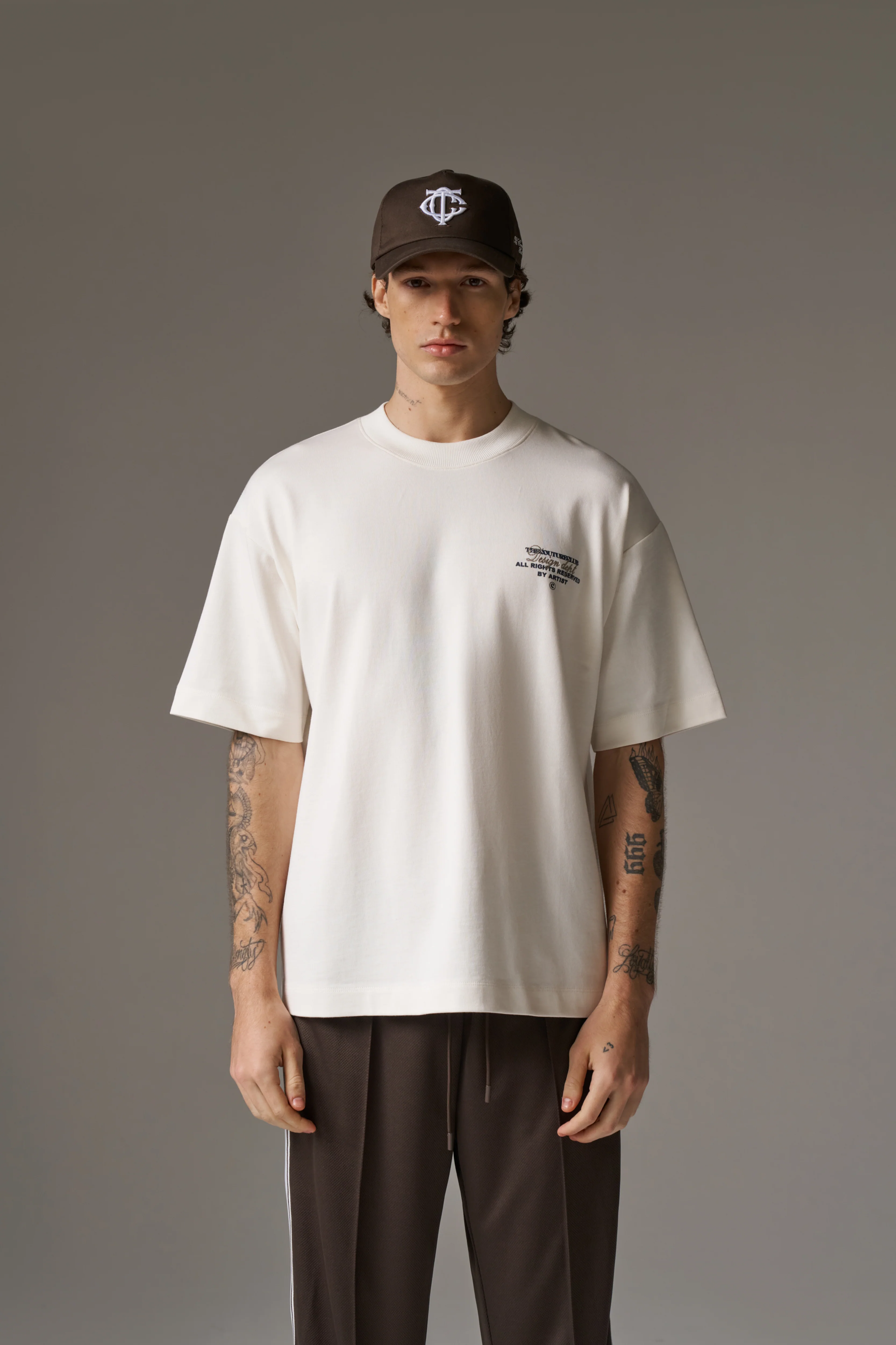 DESIGN DEPARTMENT CHEST PRINT T-SHIRT - OFF WHITE