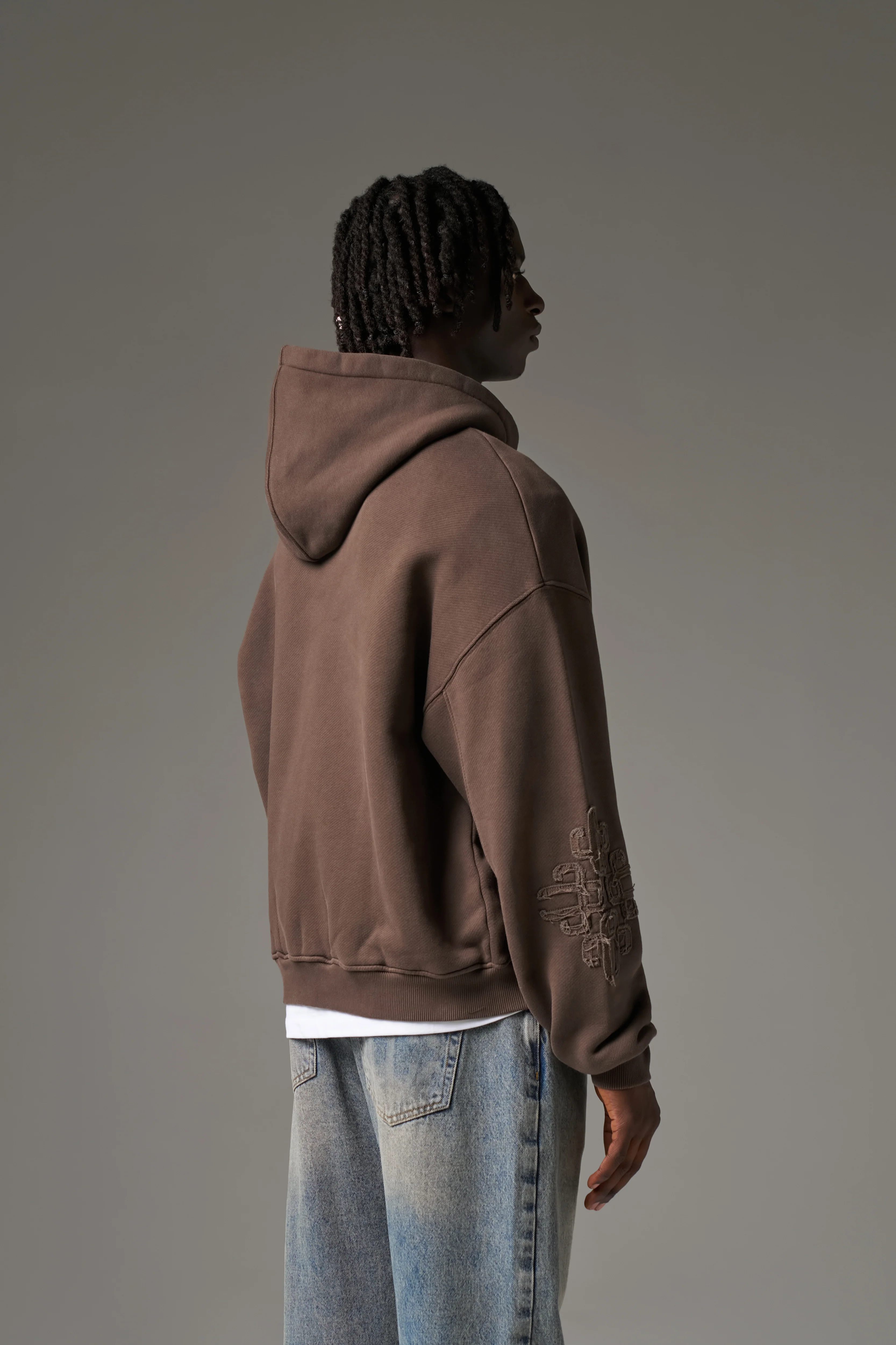 EMBLEM APPLIQUE ZIP THROUGH HOODIE - BROWN