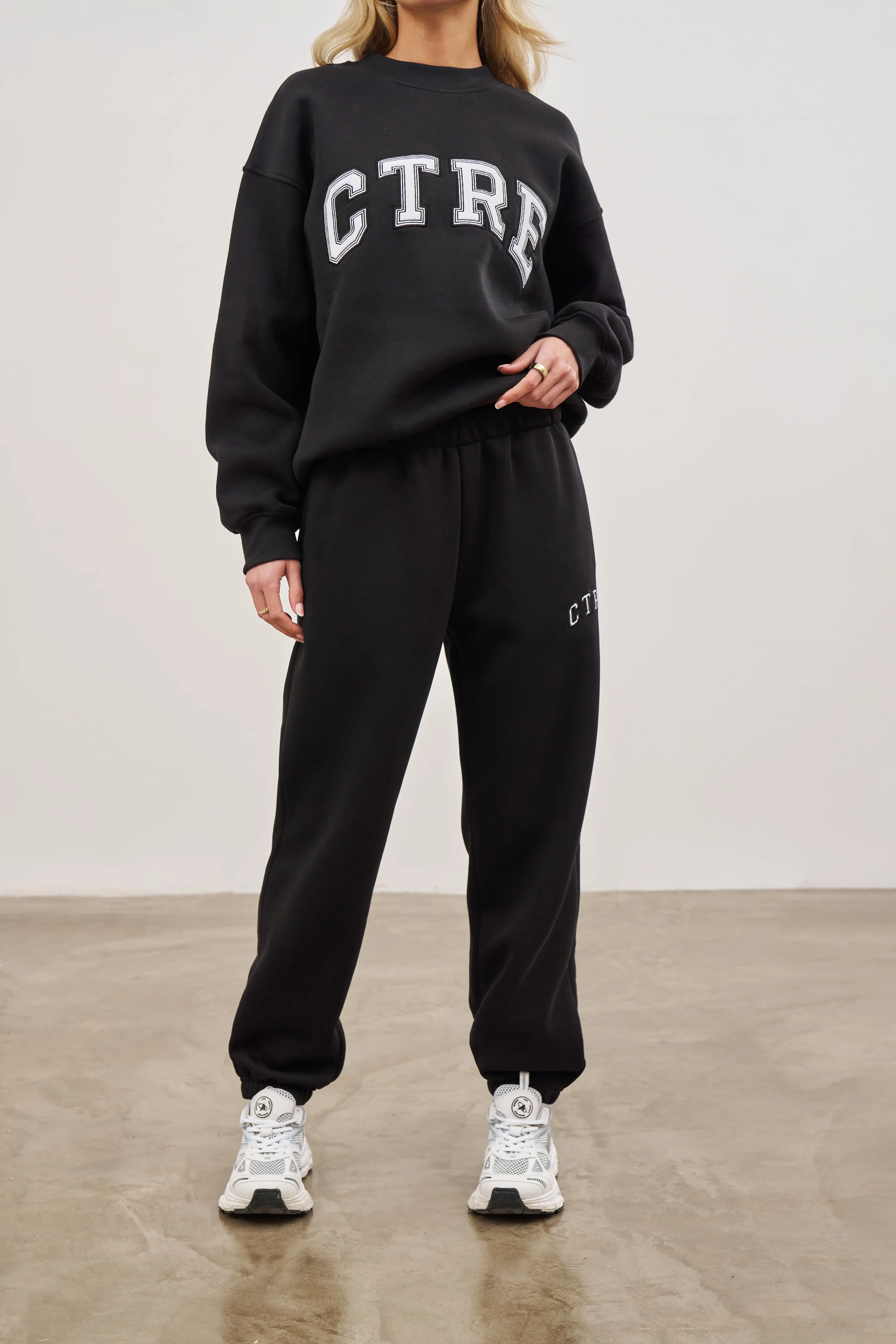 CTRE RELAXED JOGGERS - BLACK