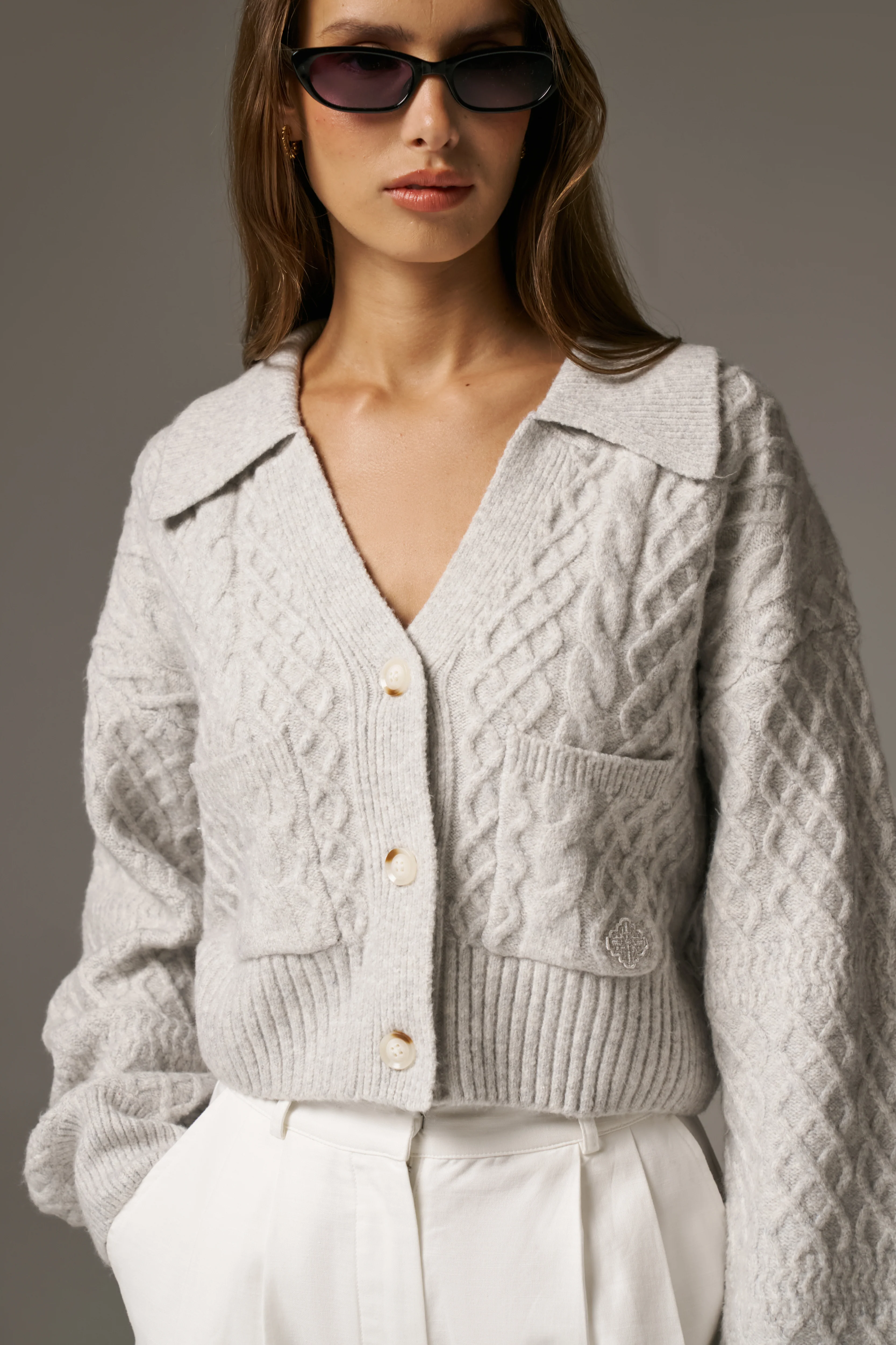 CABLE KNIT CARDIGAN - GREY MARL