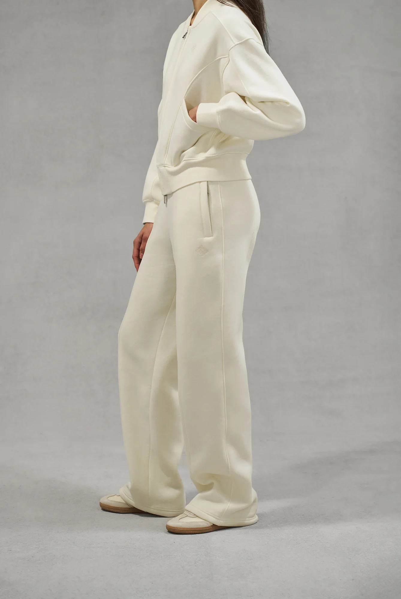 SEAM DETAIL CROSSOVER WAISTBAND JOGGERS - OFF WHITE