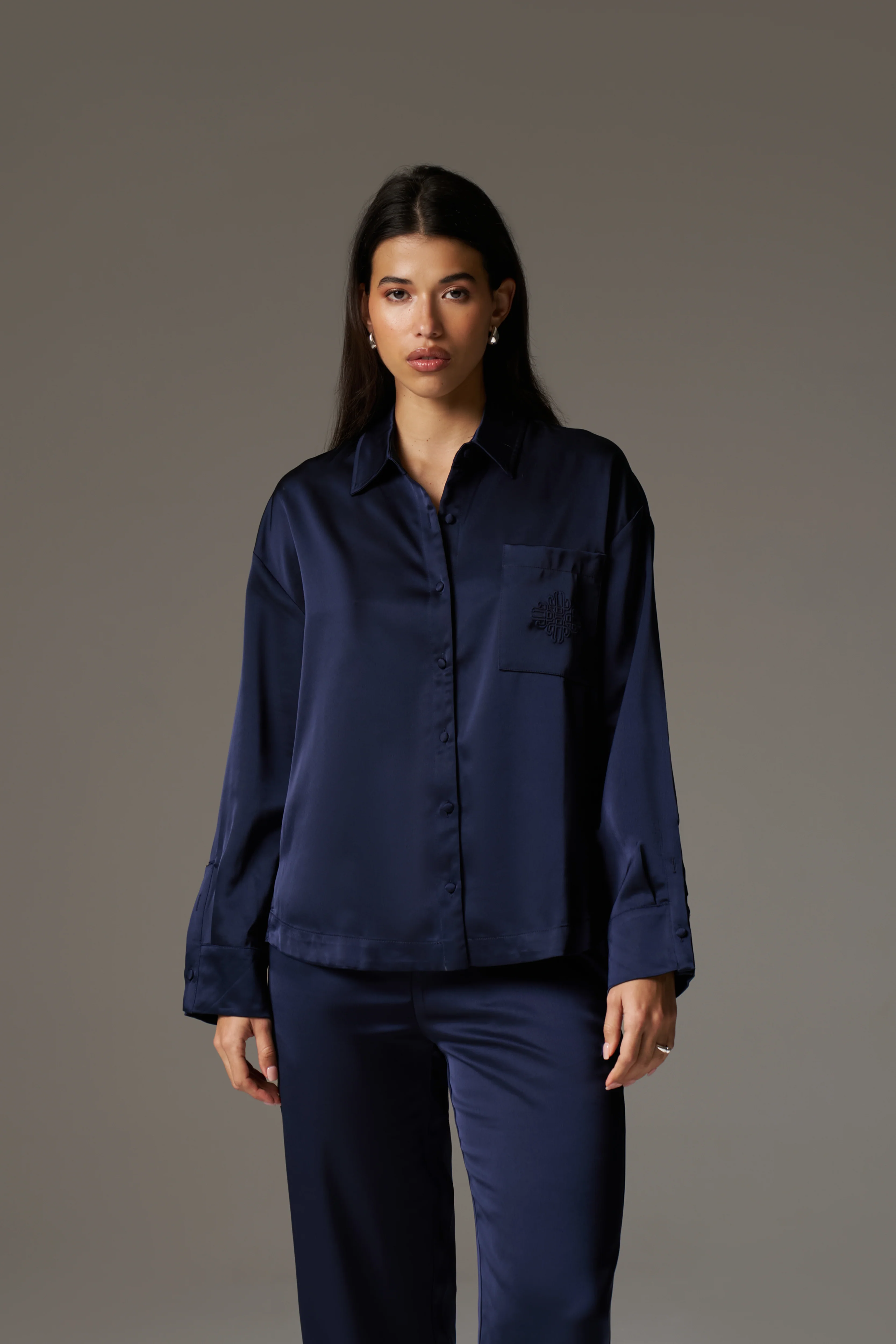SATIN EMBLEM SHIRT - NAVY