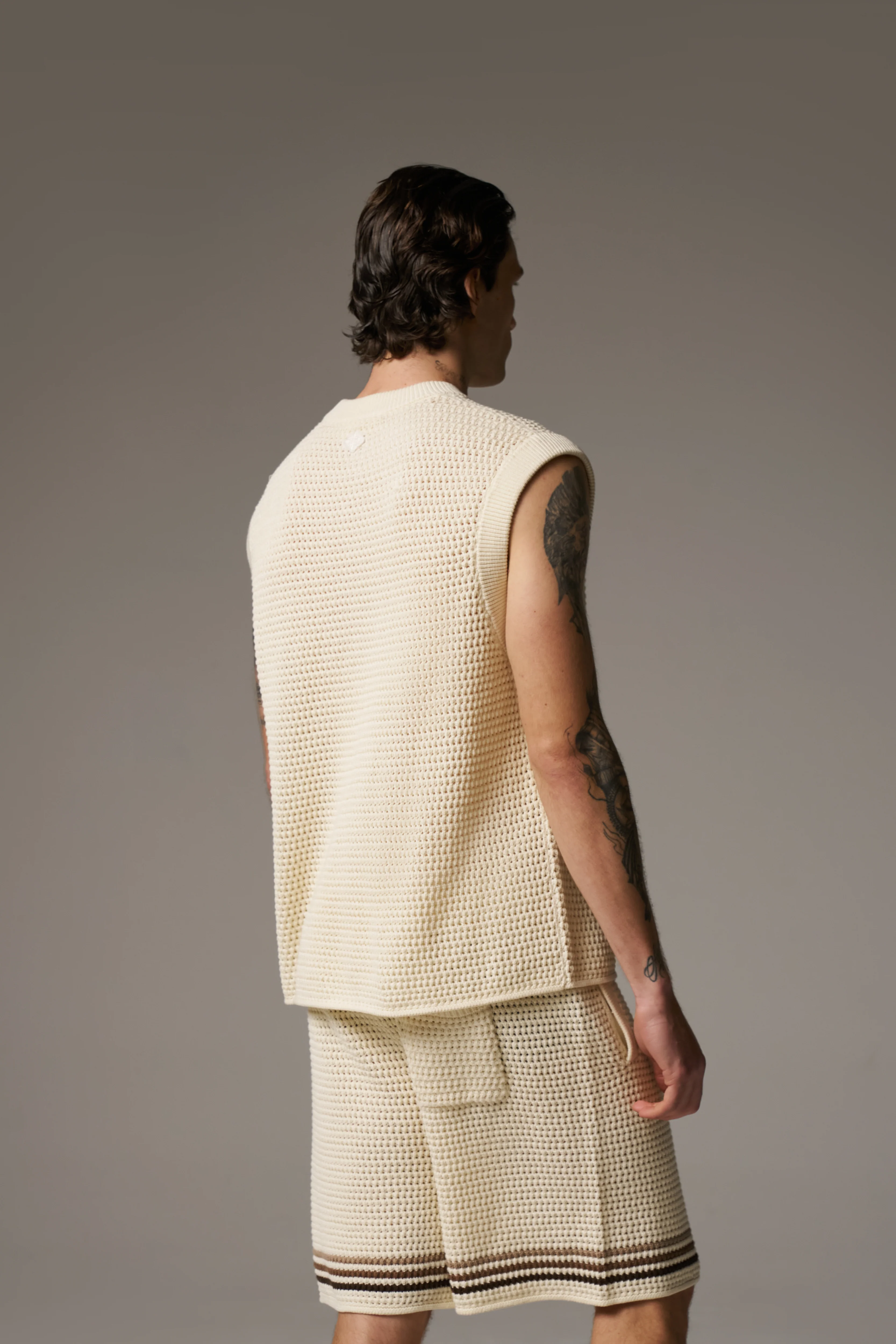 STRIPE CROCHET KNIT VEST - OFF WHITE