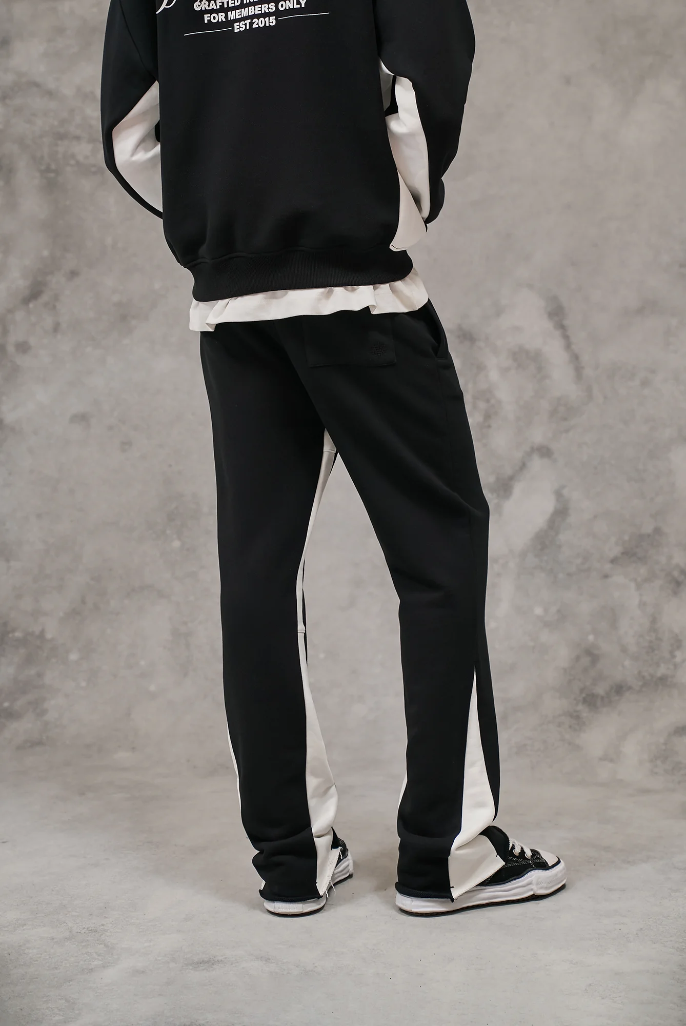 DESIGN DEPARTMENT PANEL JOGGERS - BLACK
