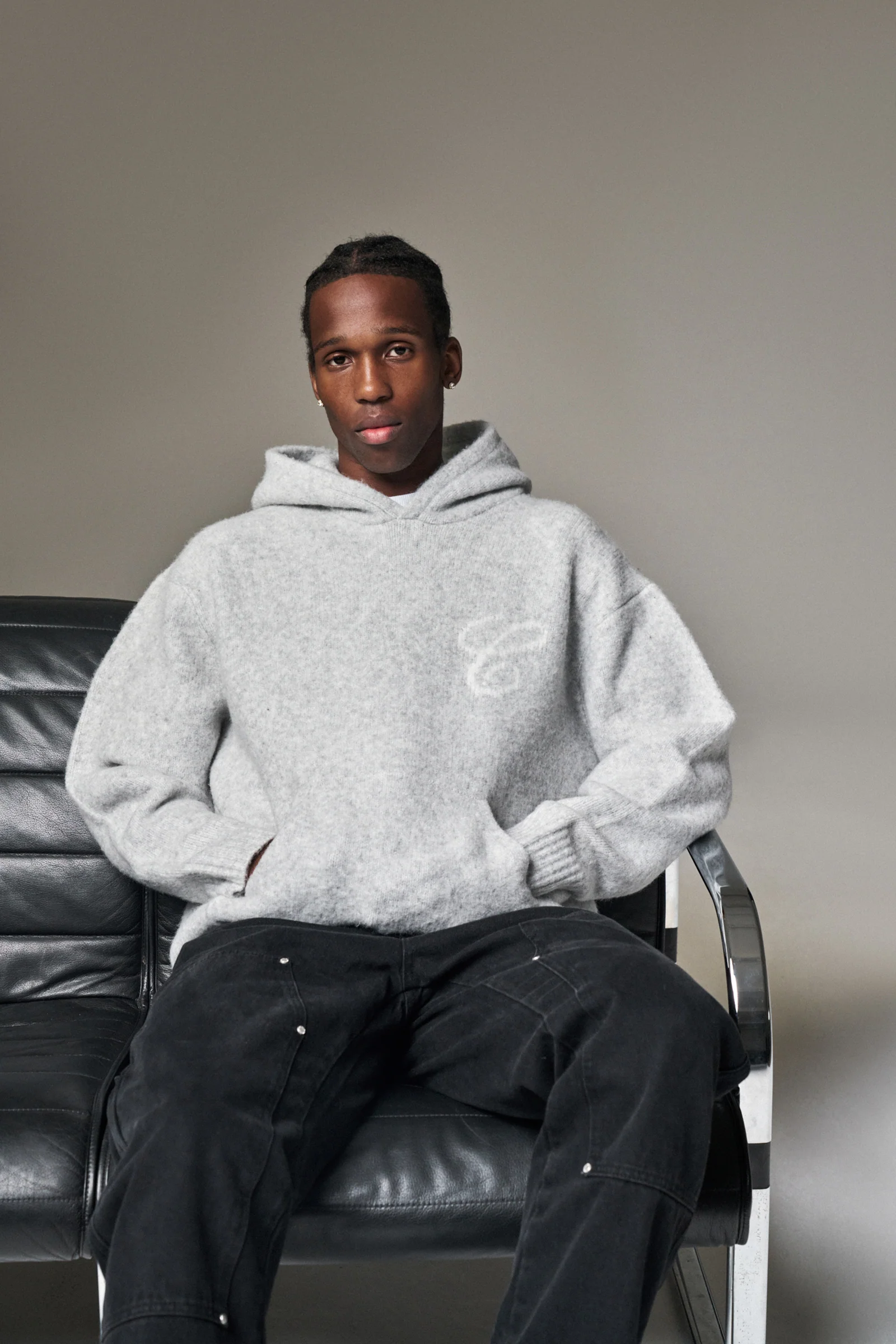 SCRIPT LOGO GRAPHIC KNITTED HOODIE - GREY MARL