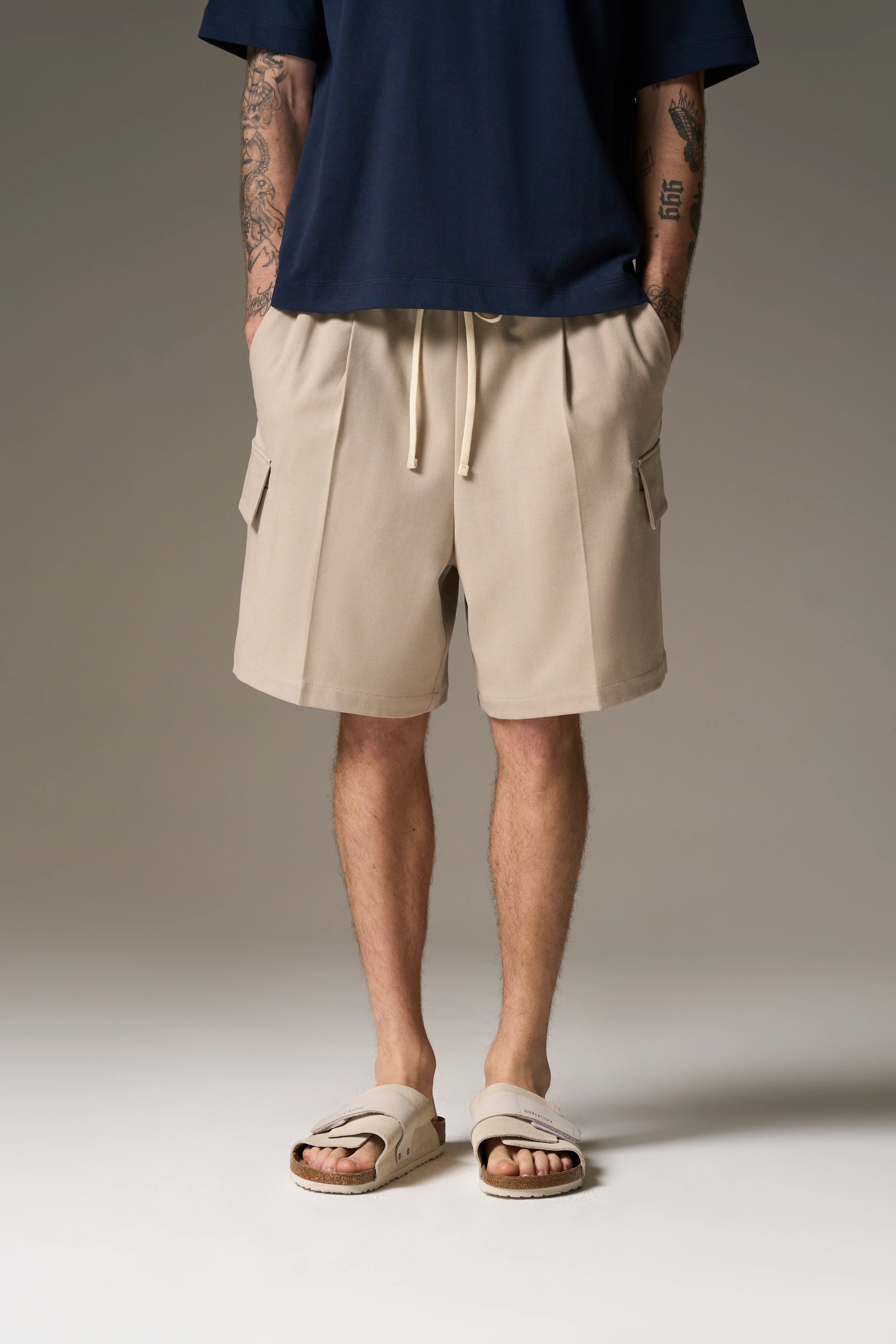 WIDE LEG SIDE POCKET SHORTS - BEIGE