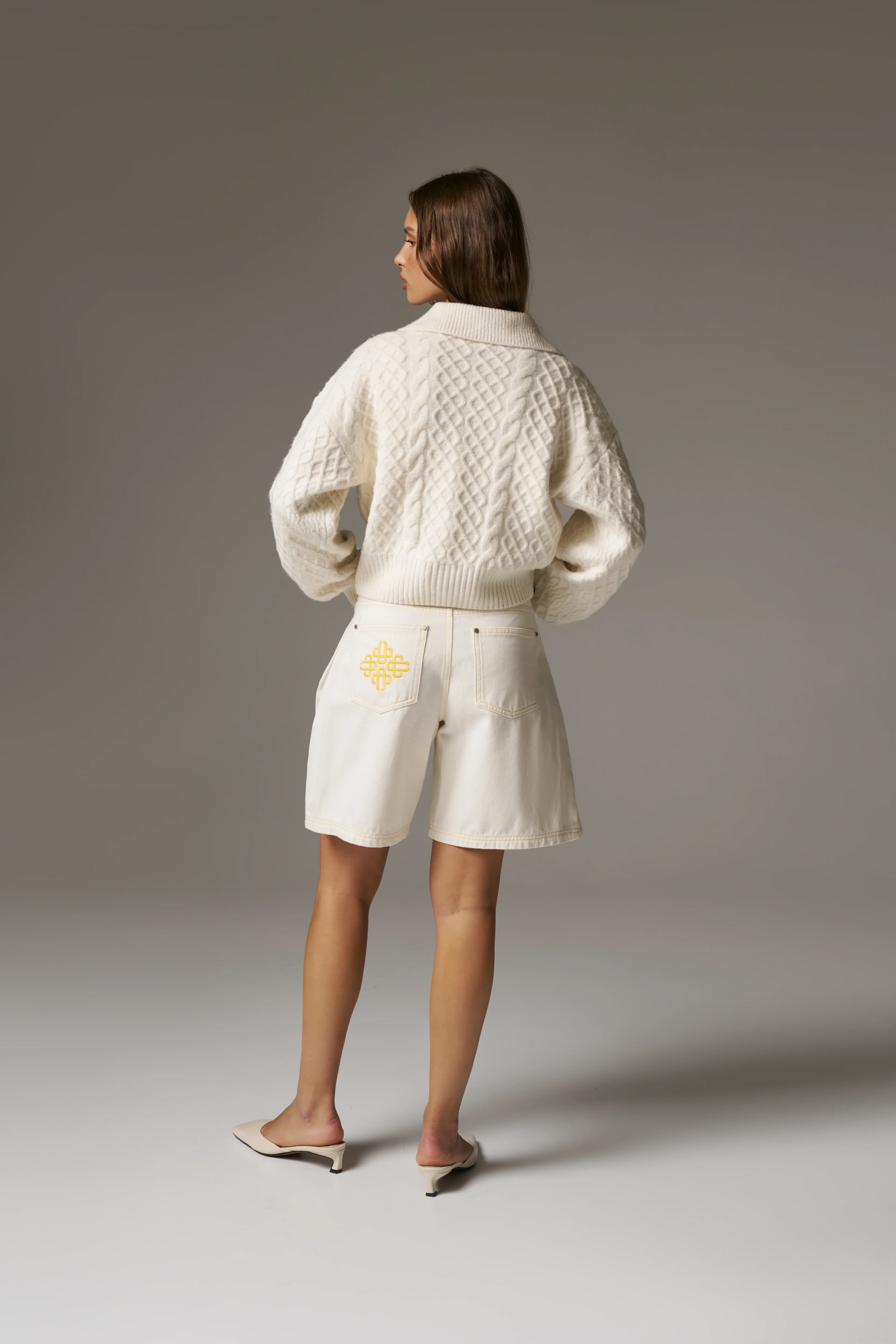 CABLE KNIT CARDIGAN - OFF WHITE