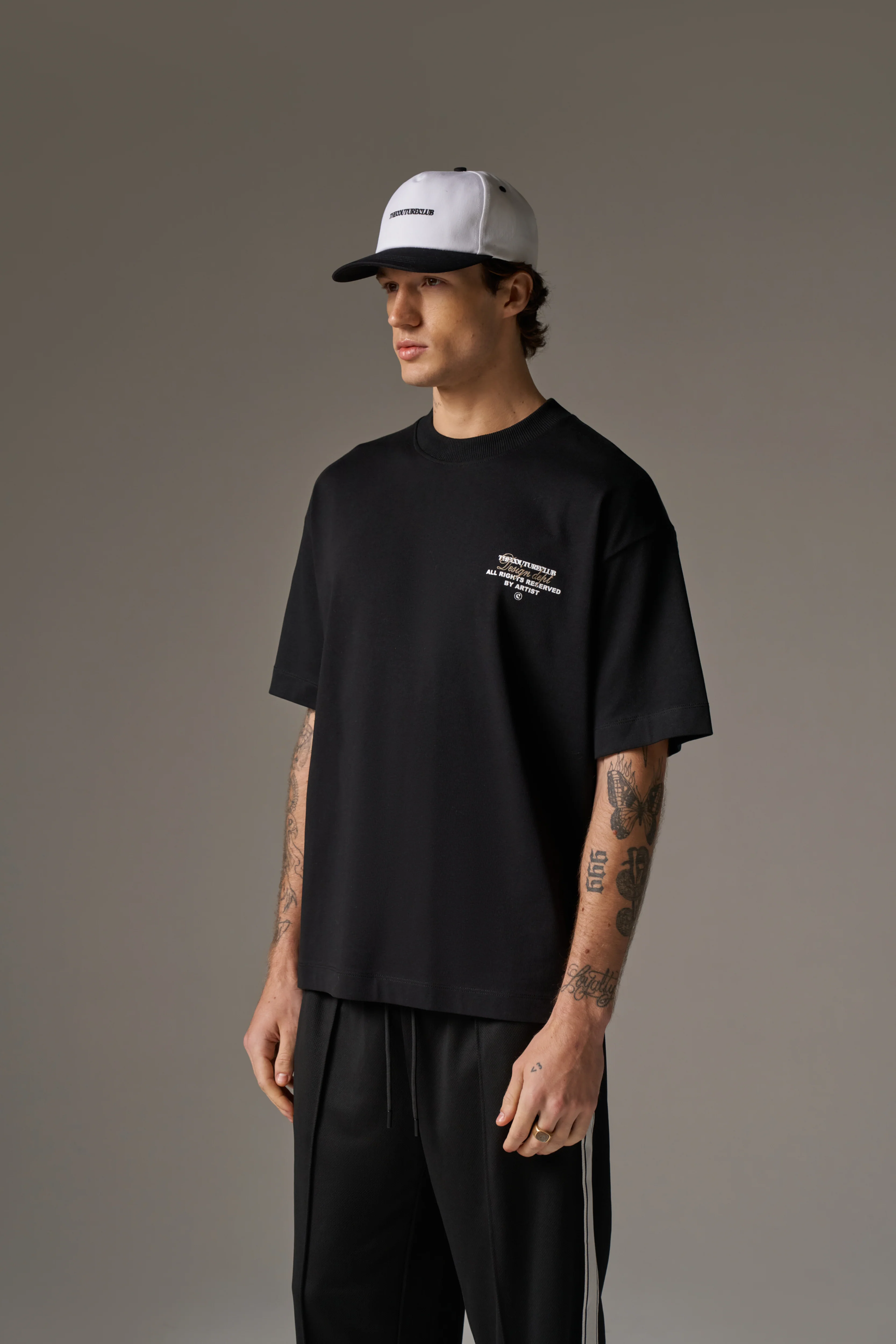 DESIGN DEPARTMENT CHEST PRINT T-SHIRT - BLACK