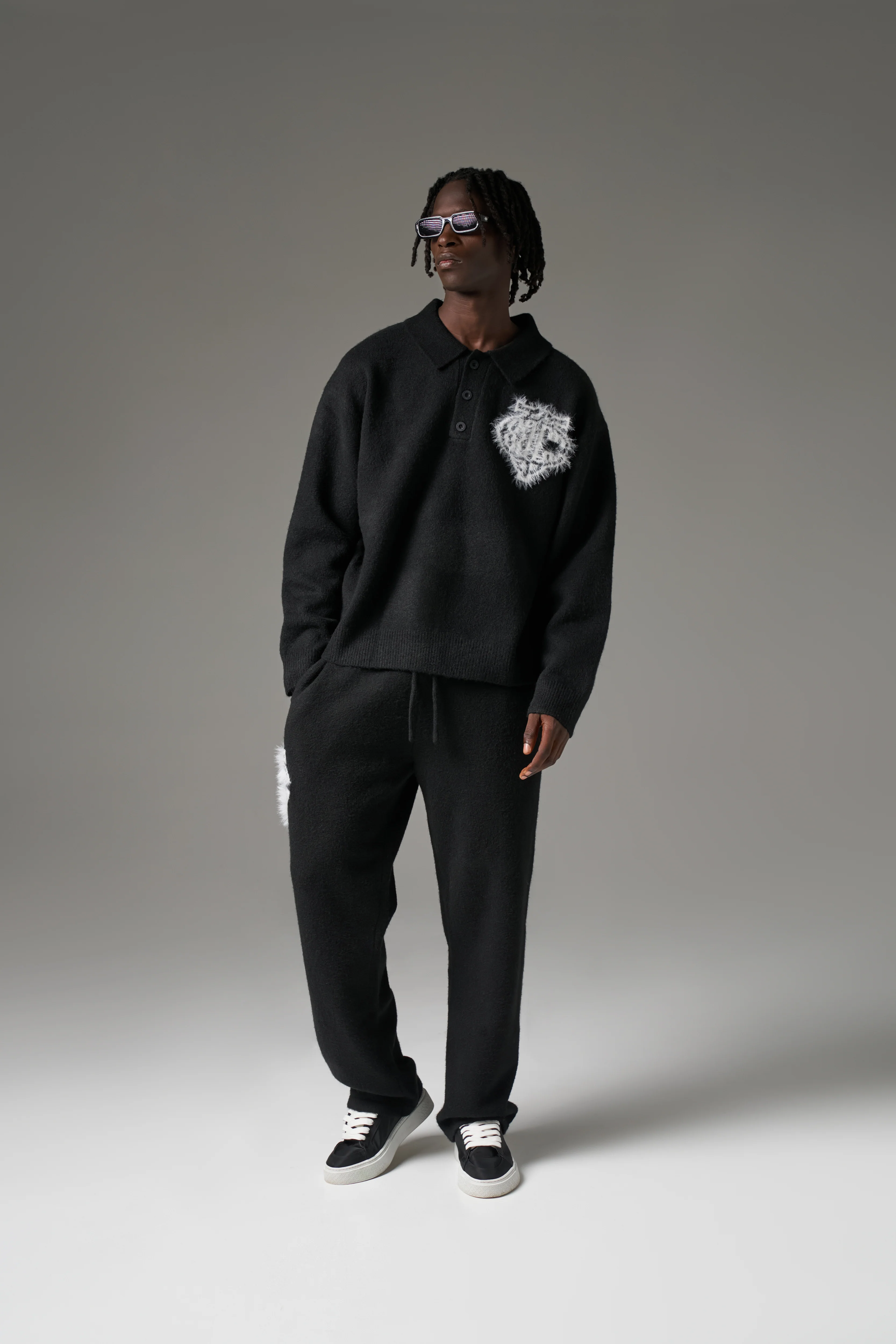 MONOGRAM EMBLEM FLUFFY KNIT POLO - BLACK