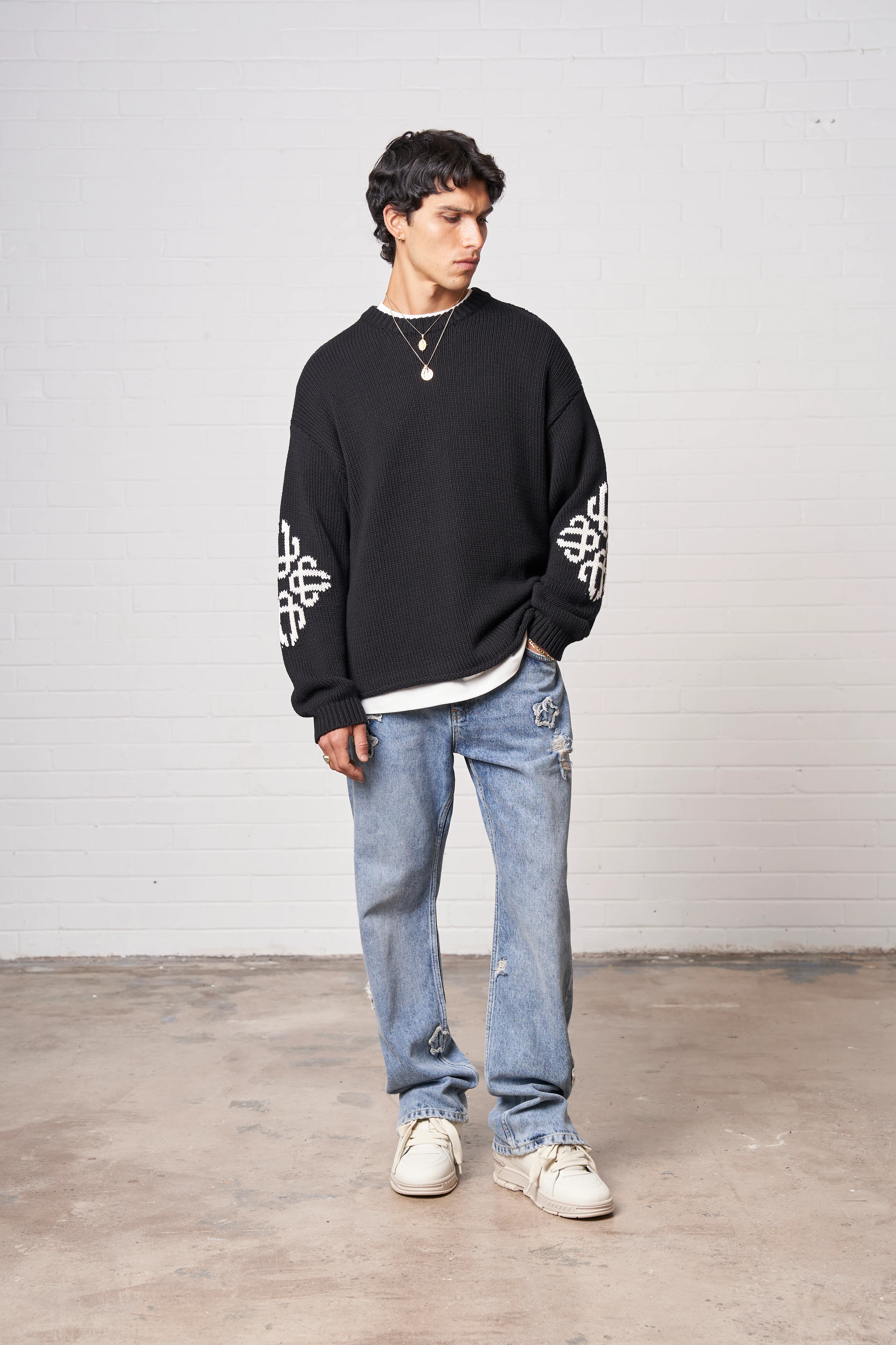 STAR APPLIQUE DENIM JEANS - BLUE WASH