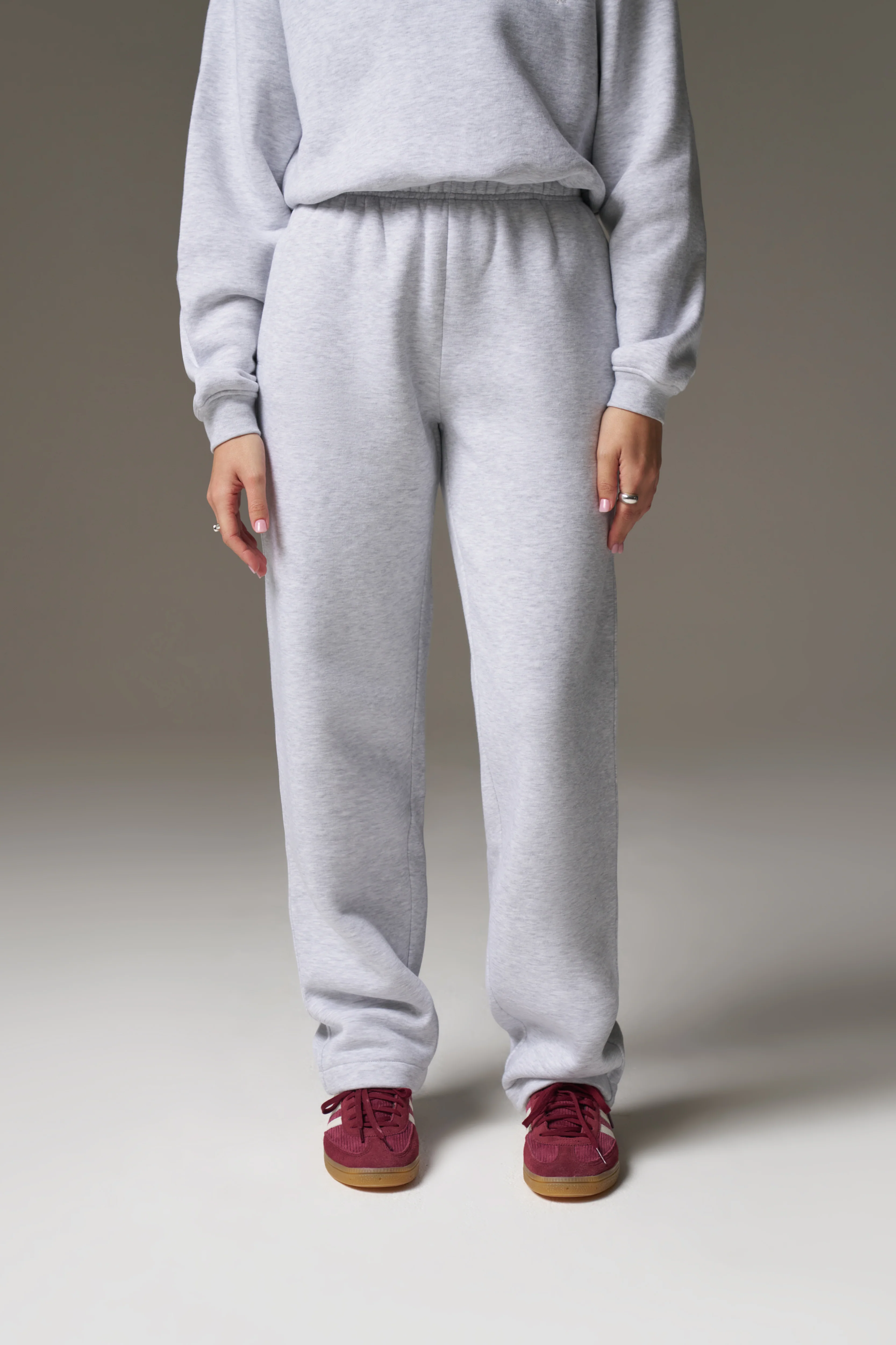 EMBROIDERED CREST RELAXED JOGGERS - GREY MARL