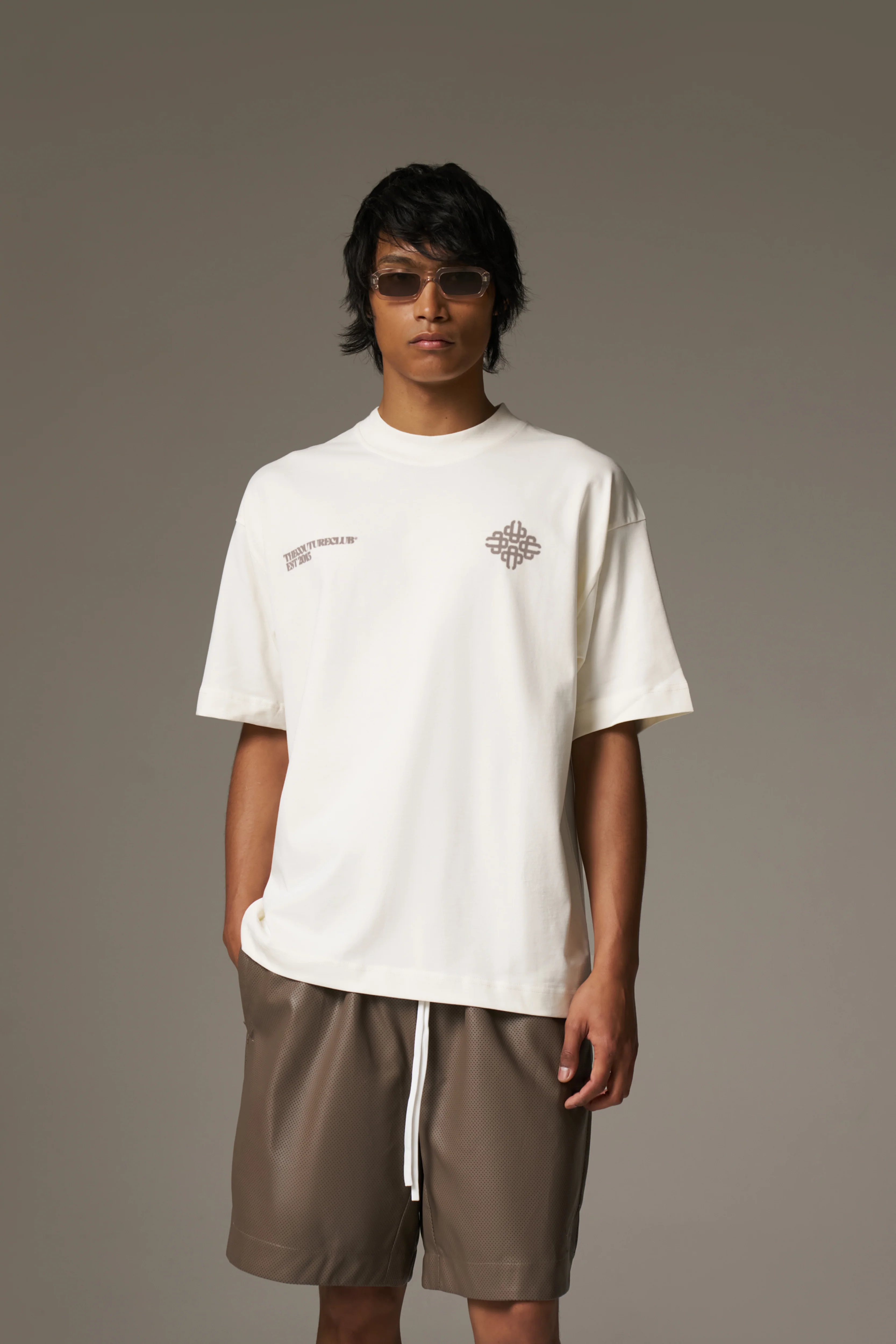 BLURRED GRAPHIC EMBLEM T-SHIRT - OFF WHITE