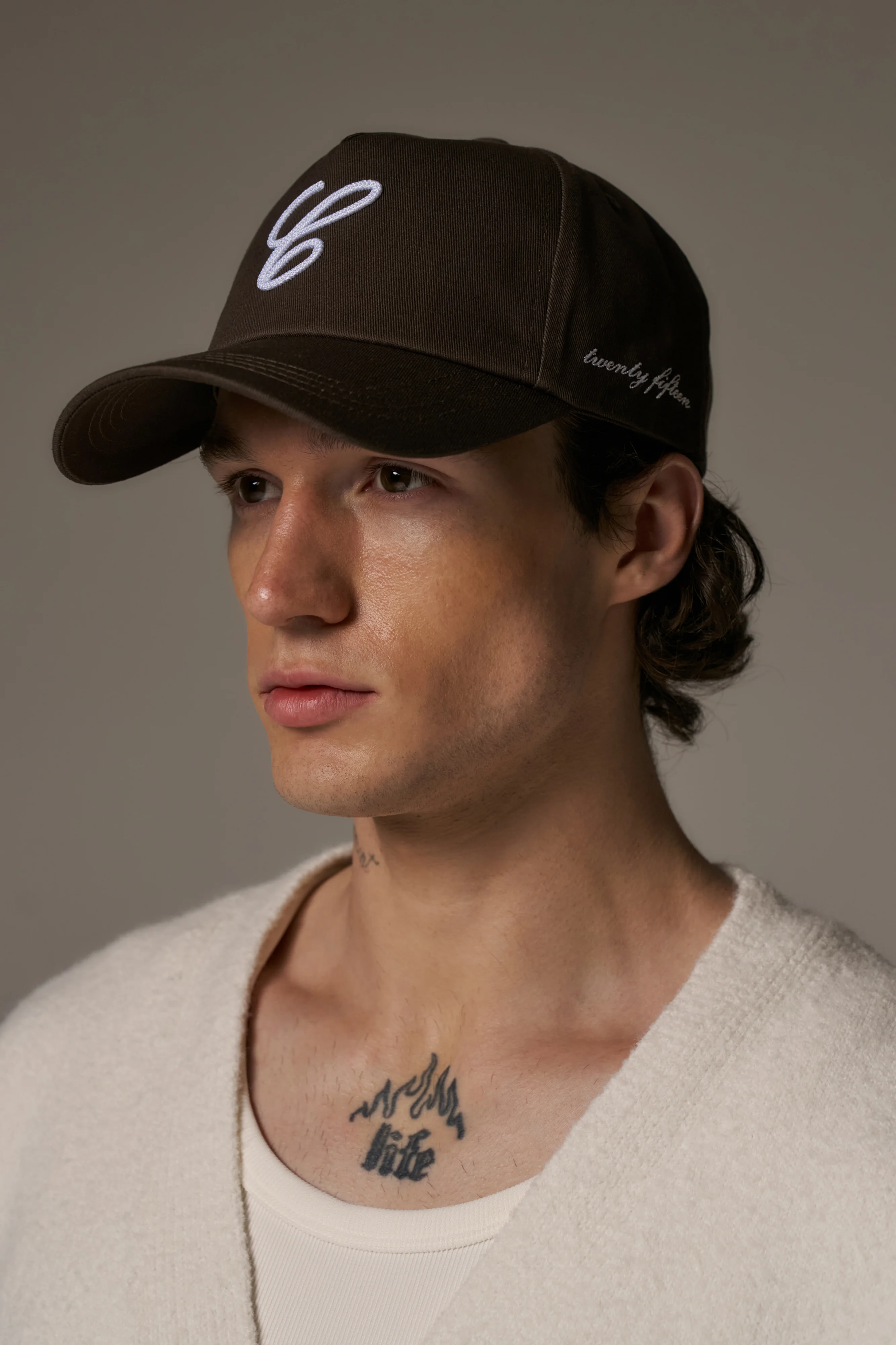 C SCRIPT CAP - BROWN