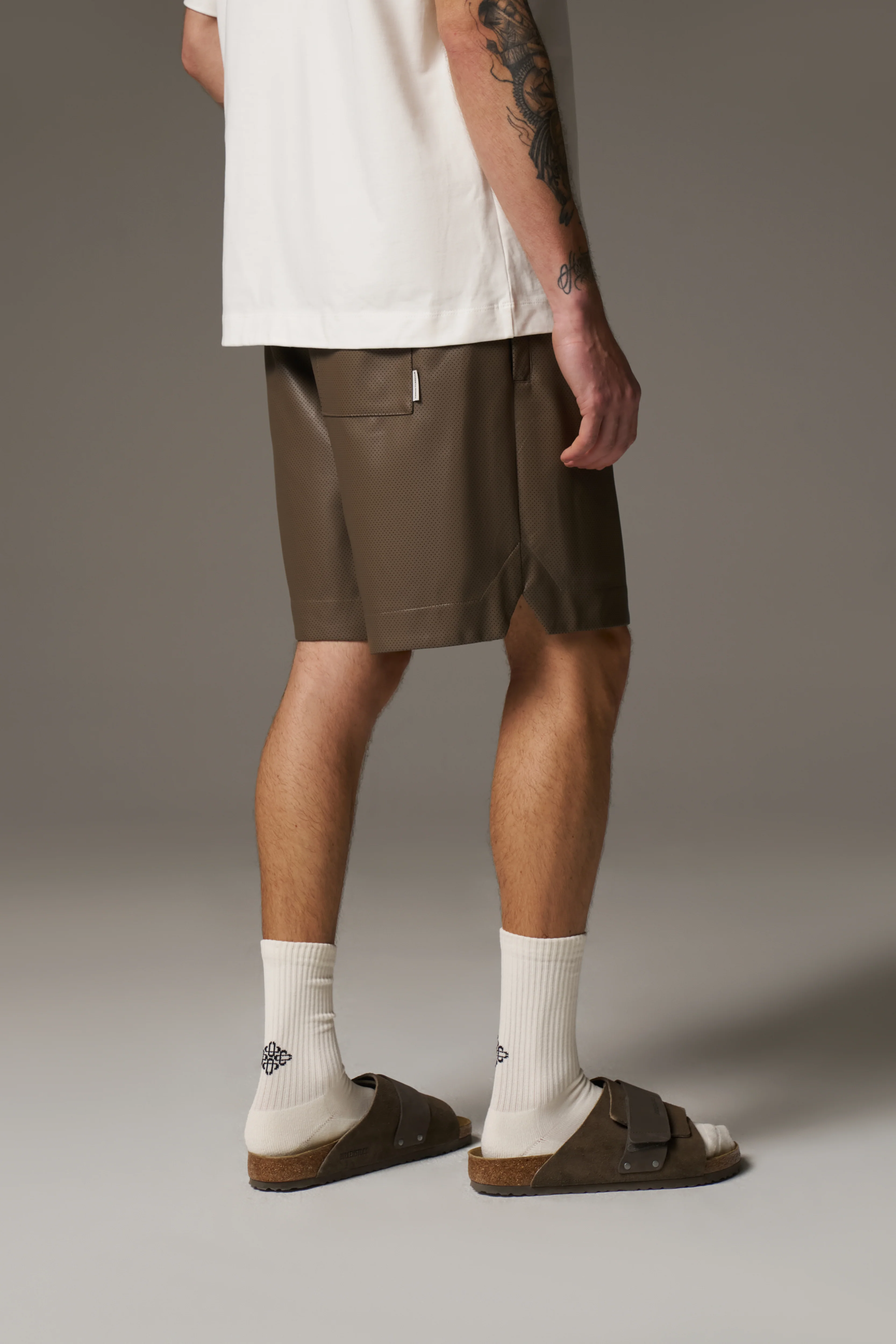 AIRTEX FAUX LEATHER SHORTS - BROWN