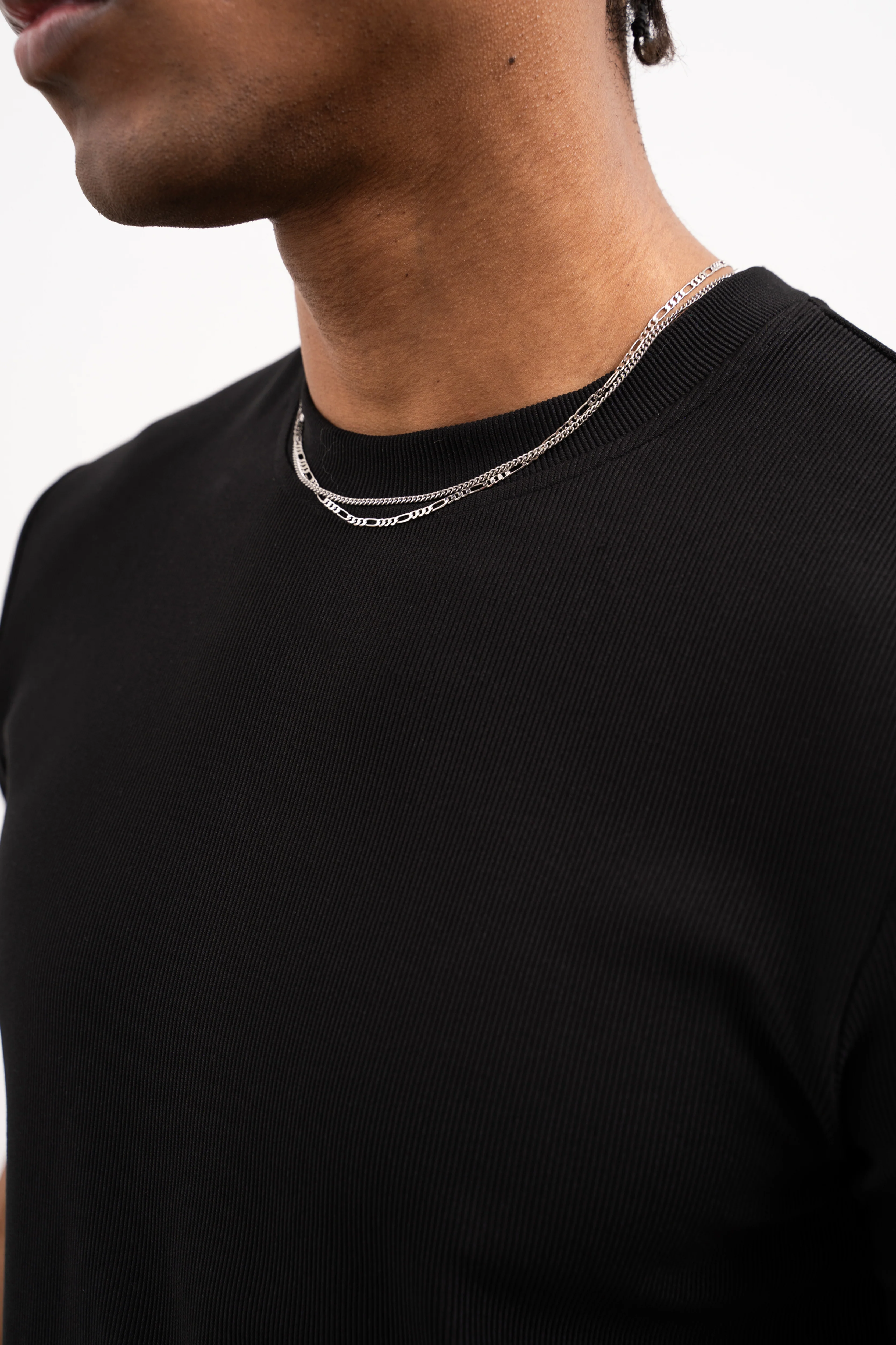 RIB TEXTURED T-SHIRT - BLACK